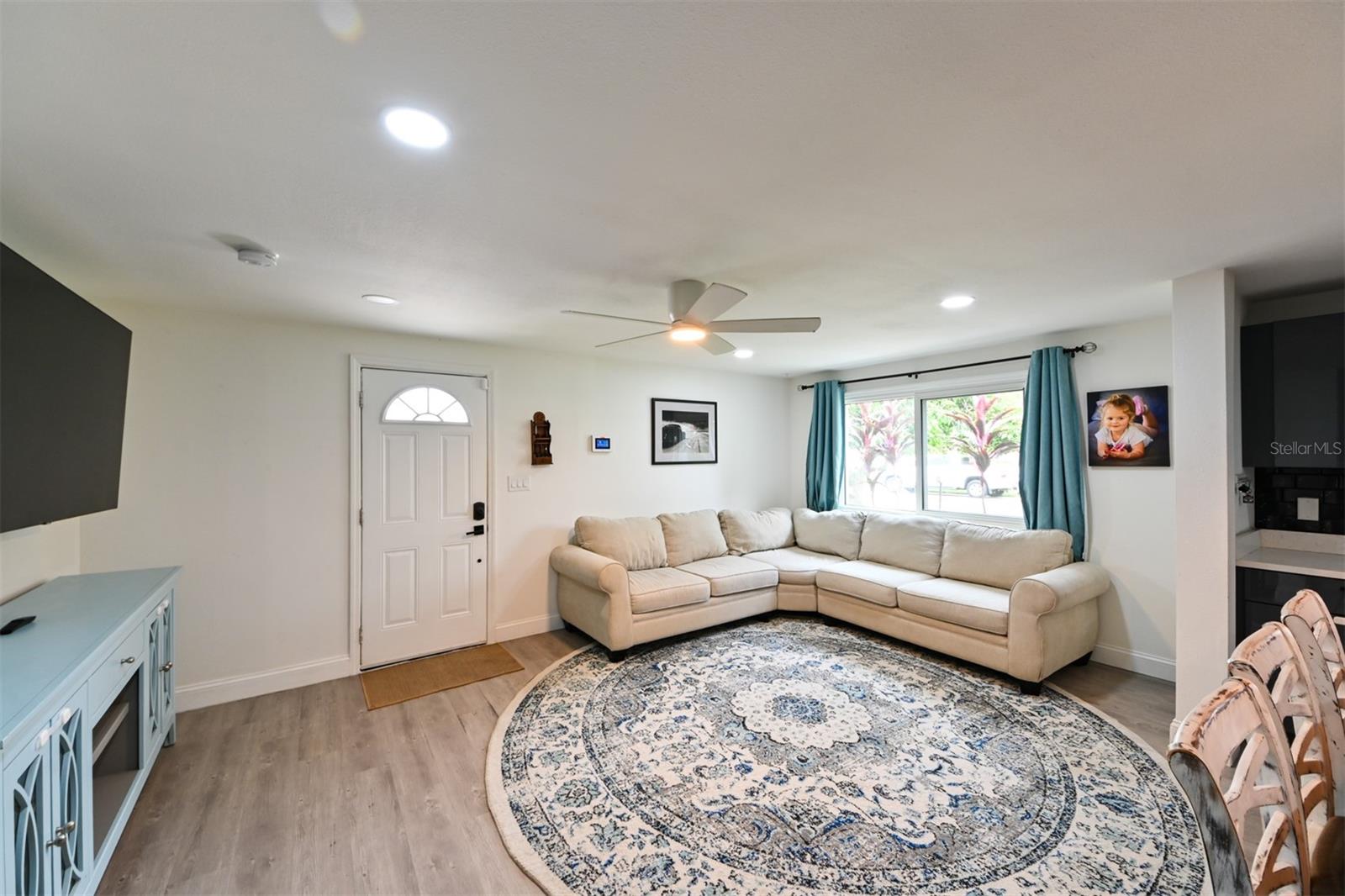 Image 10 of 31 For 4114 Olive Street