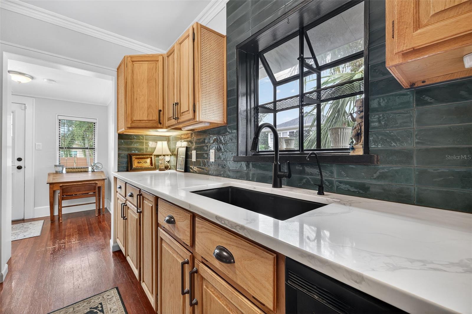 Image 26 of 51 For 1146 17th Avenue N