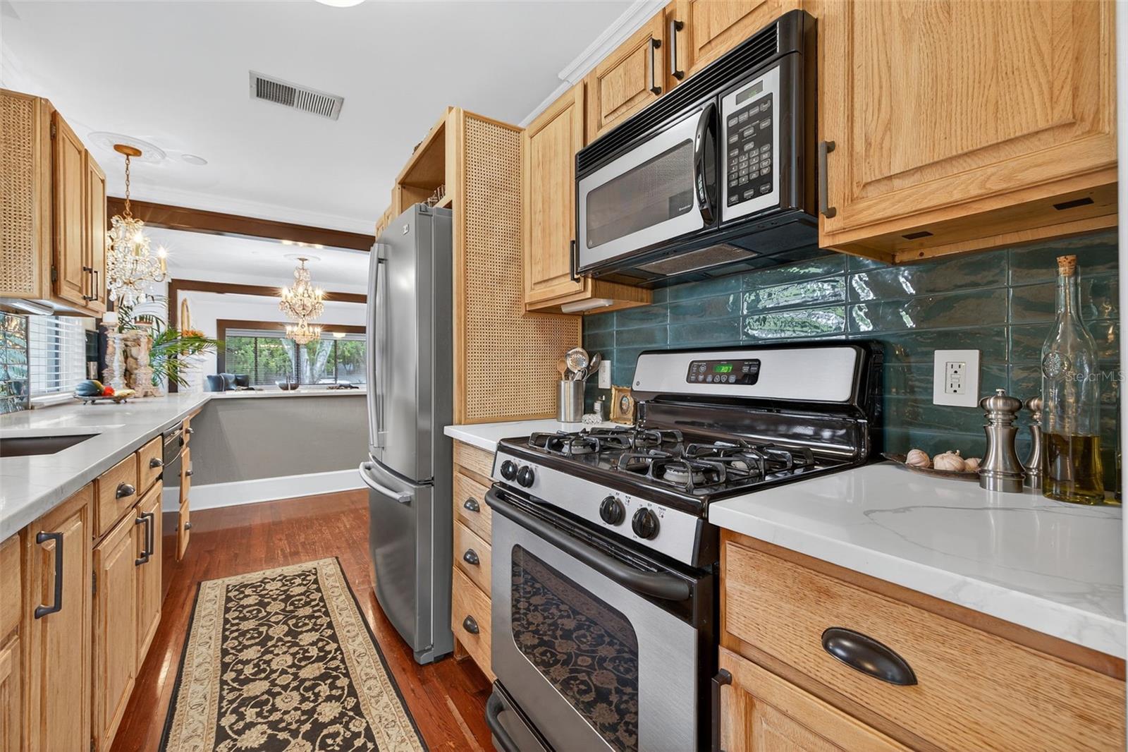 Image 28 of 51 For 1146 17th Avenue N