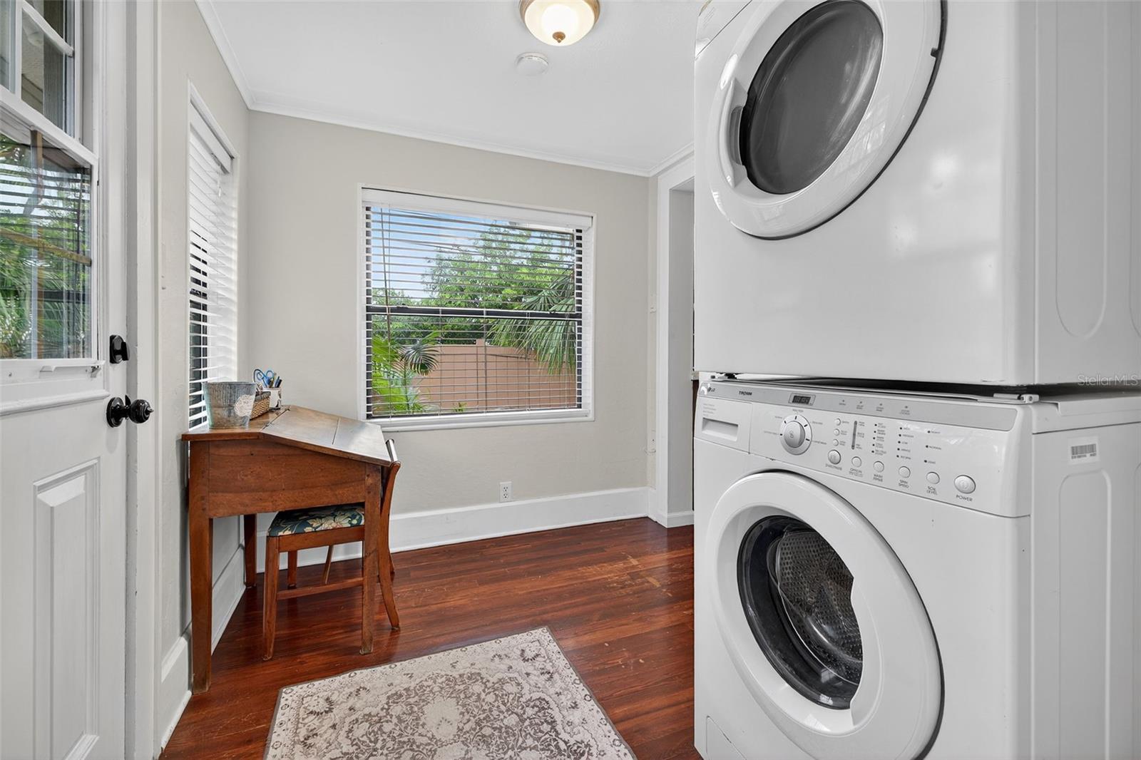 Image 39 of 51 For 1146 17th Avenue N