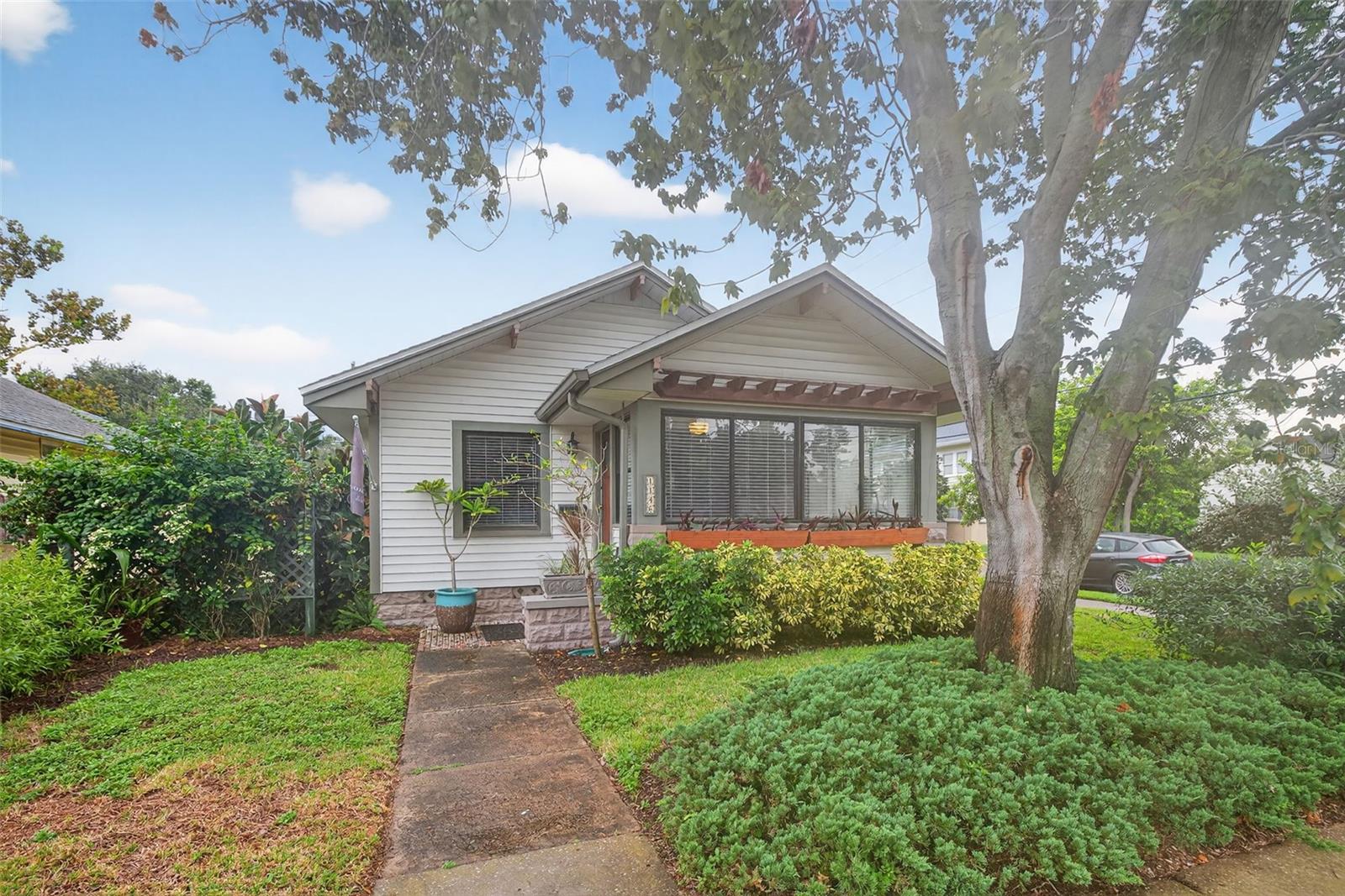 Image 5 of 51 For 1146 17th Avenue N