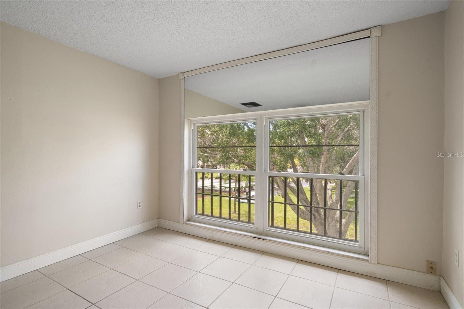 Image 6 of 48 For 2700 Bayshore Boulevard 4310
