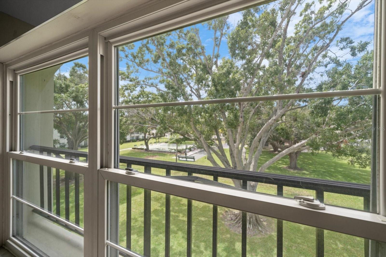 Image 7 of 48 For 2700 Bayshore Boulevard 4310
