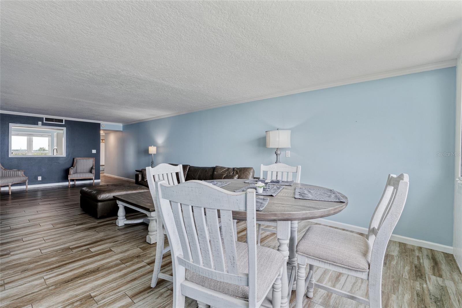 Image 5 of 30 For 2617 Cove Cay Drive 711
