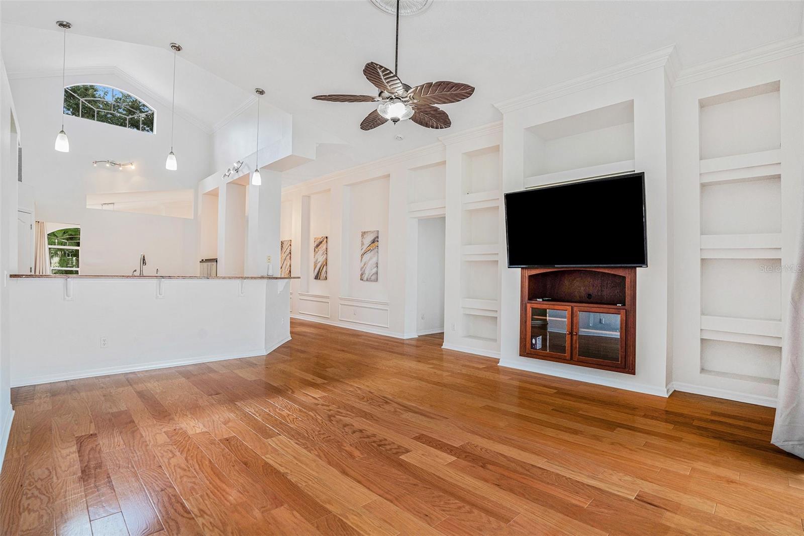 Image 11 of 26 For 15008 Arbor Hollow Drive