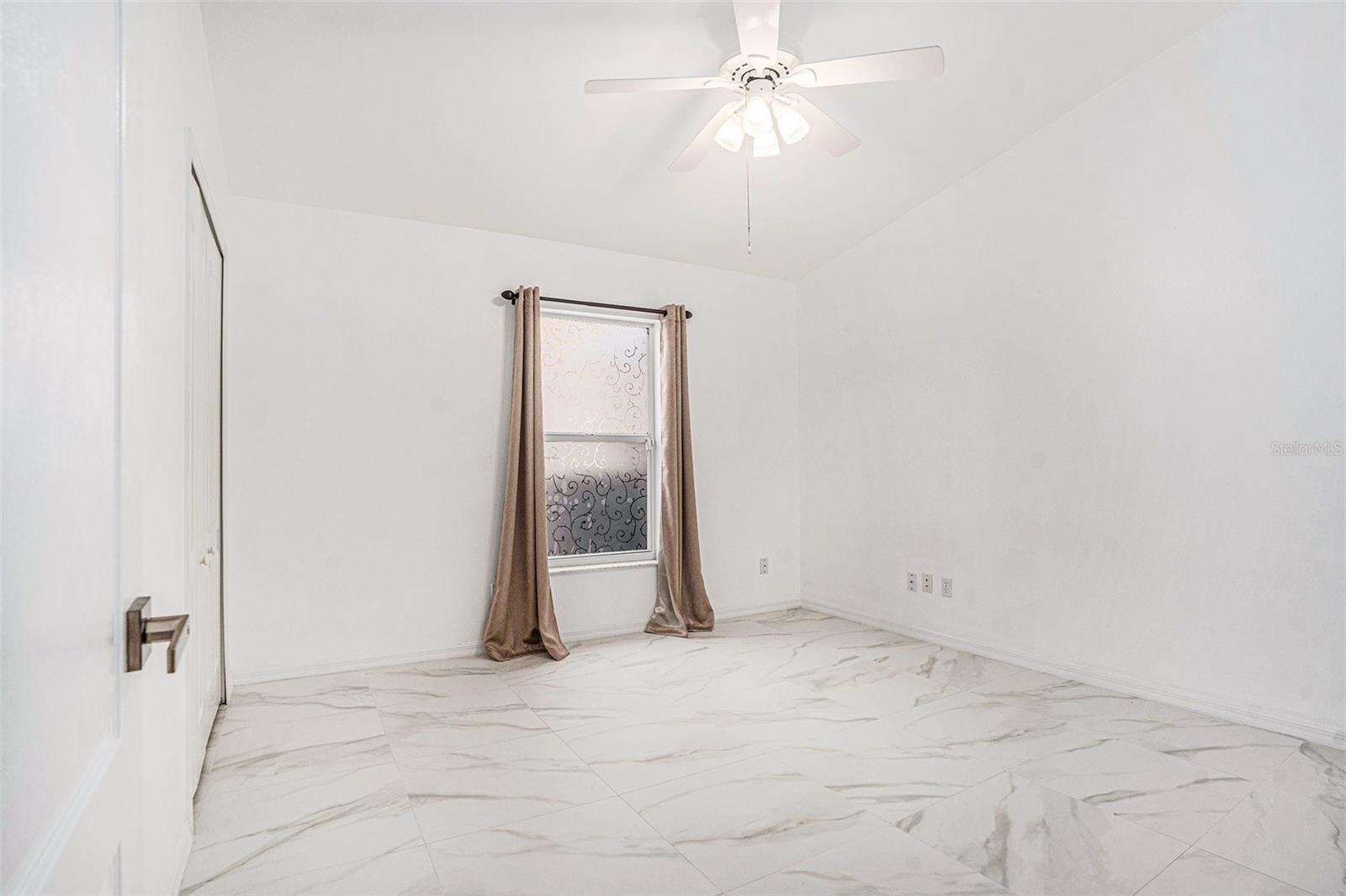 Image 16 of 26 For 15008 Arbor Hollow Drive