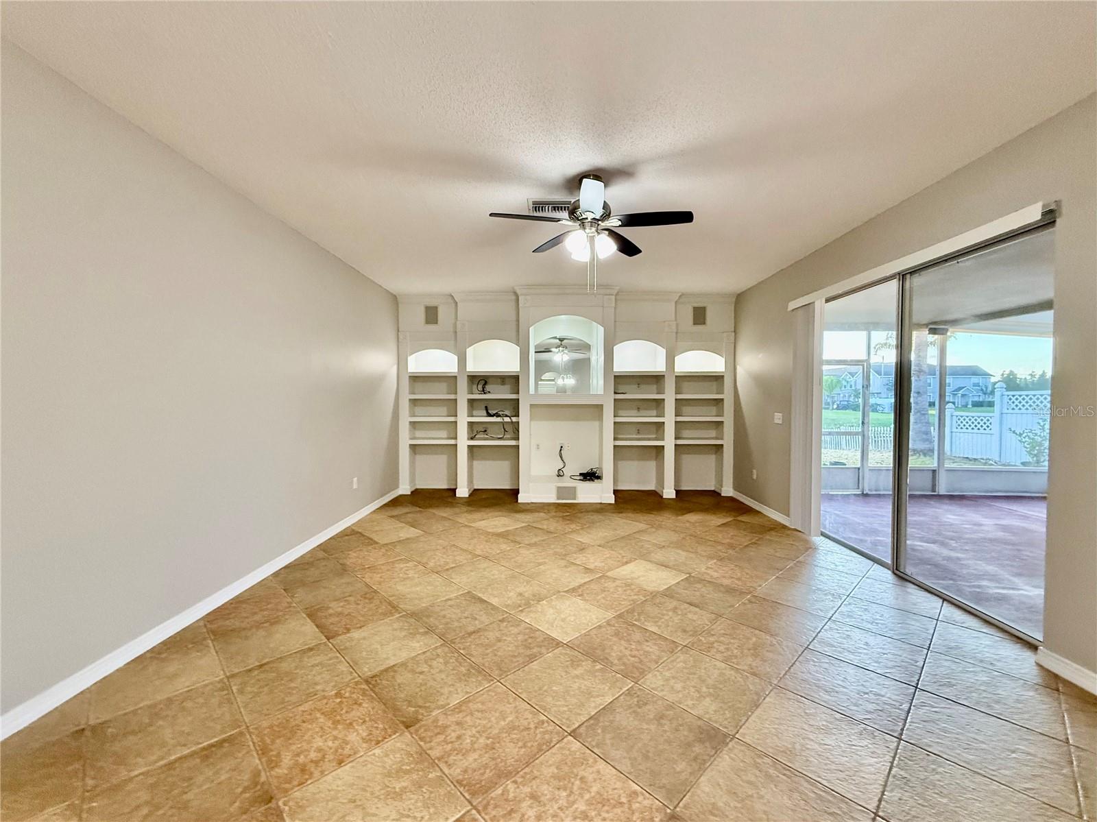 Image 10 of 33 For 807 Frankford Drive
