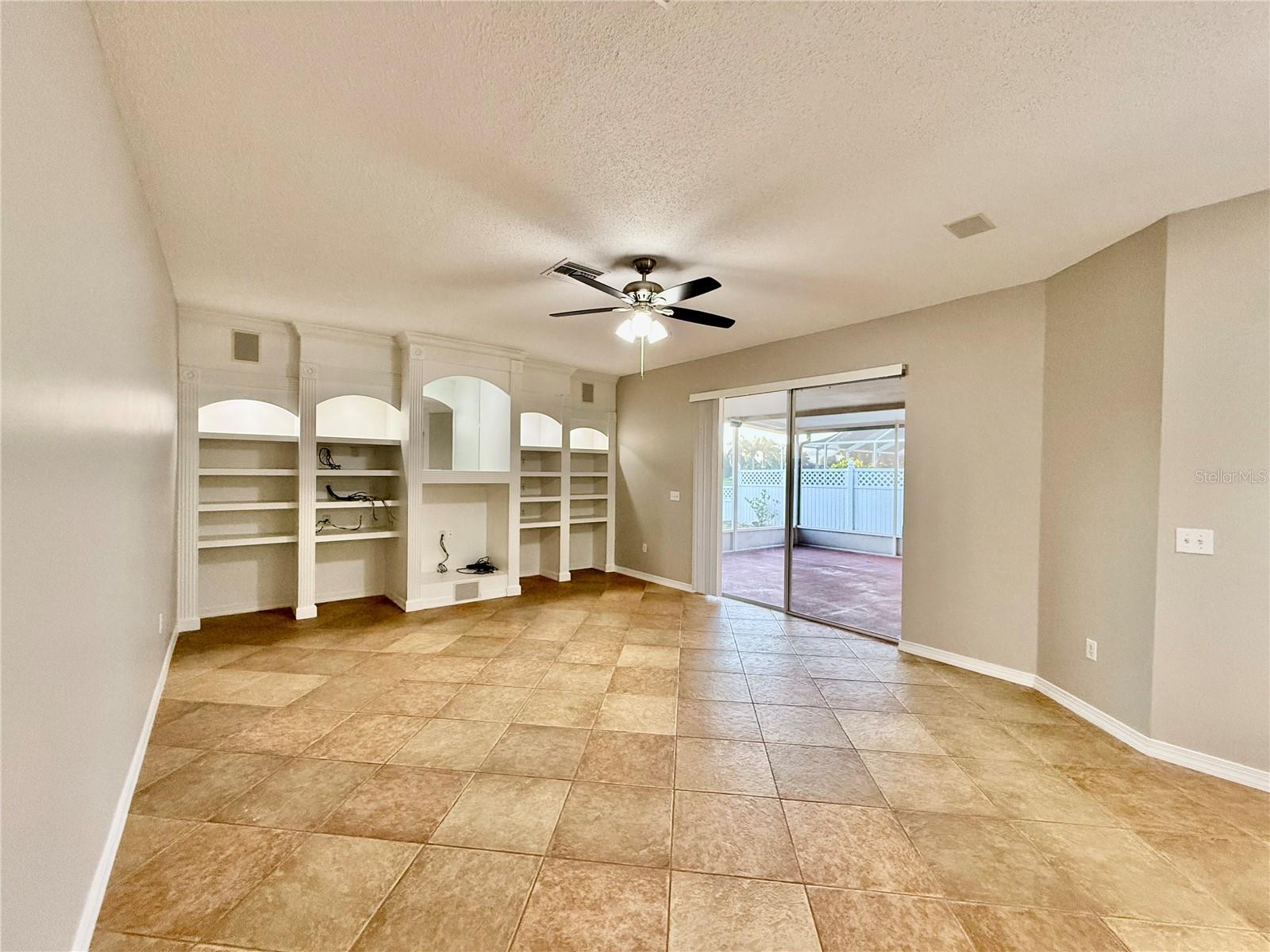 Image 11 of 33 For 807 Frankford Drive