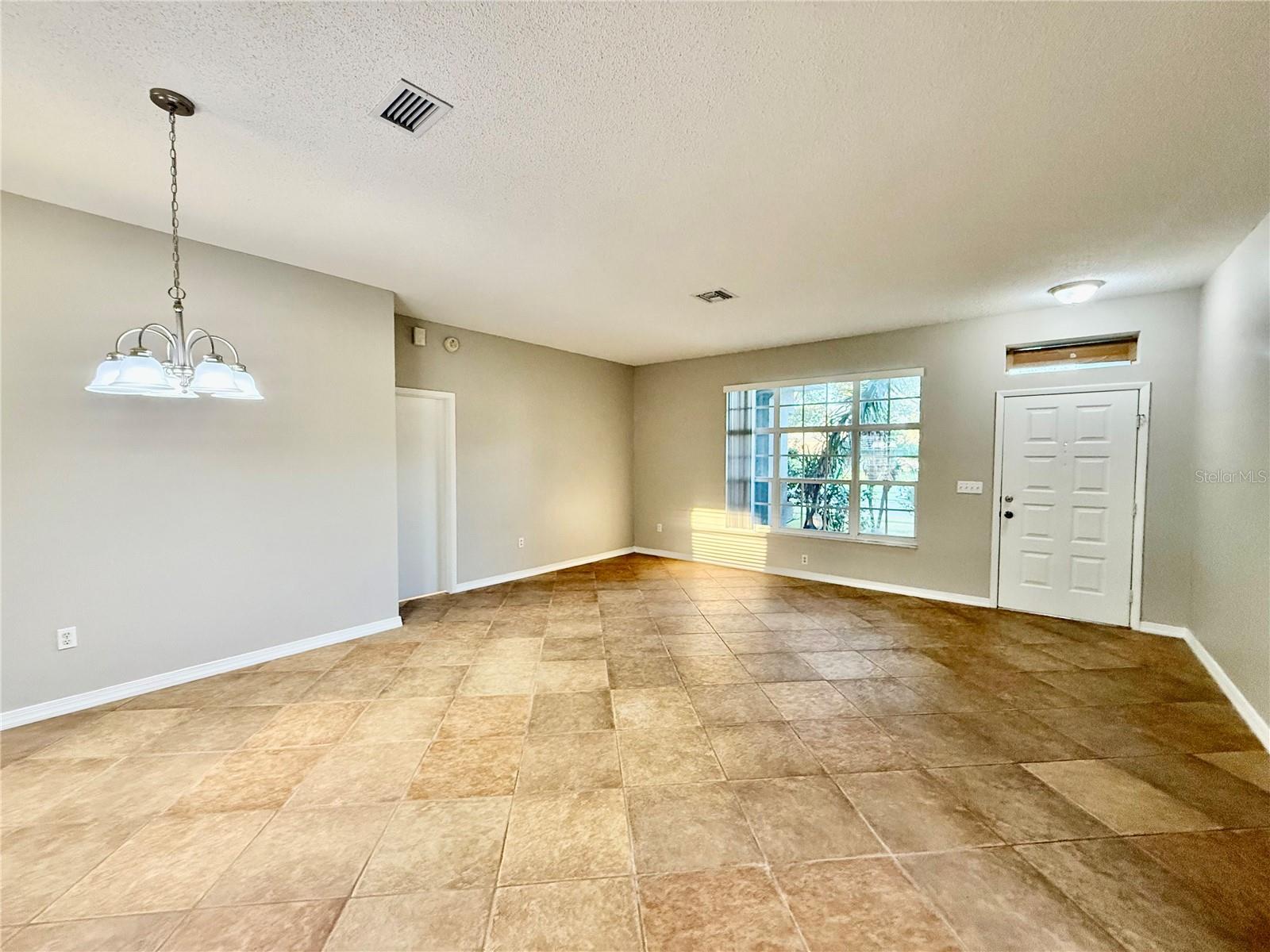 Image 9 of 33 For 807 Frankford Drive
