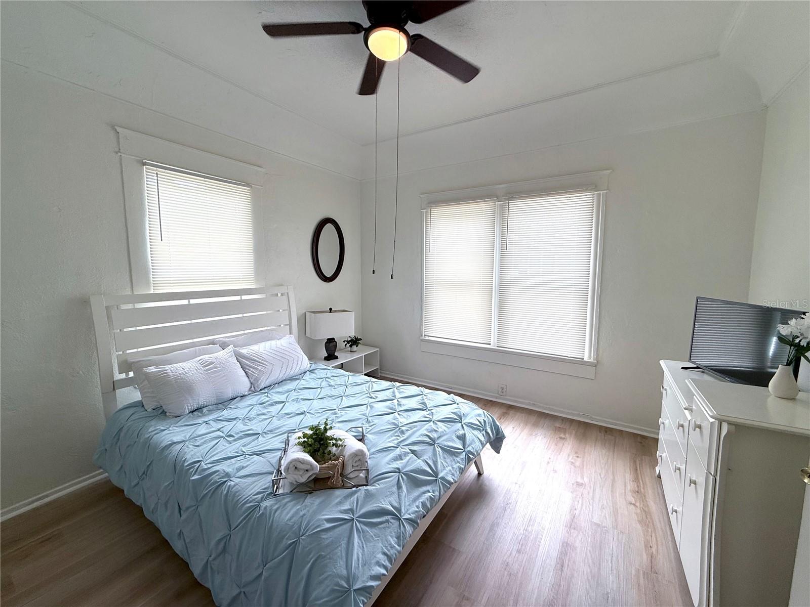 Image 2 of 13 For 1204 Emma Street