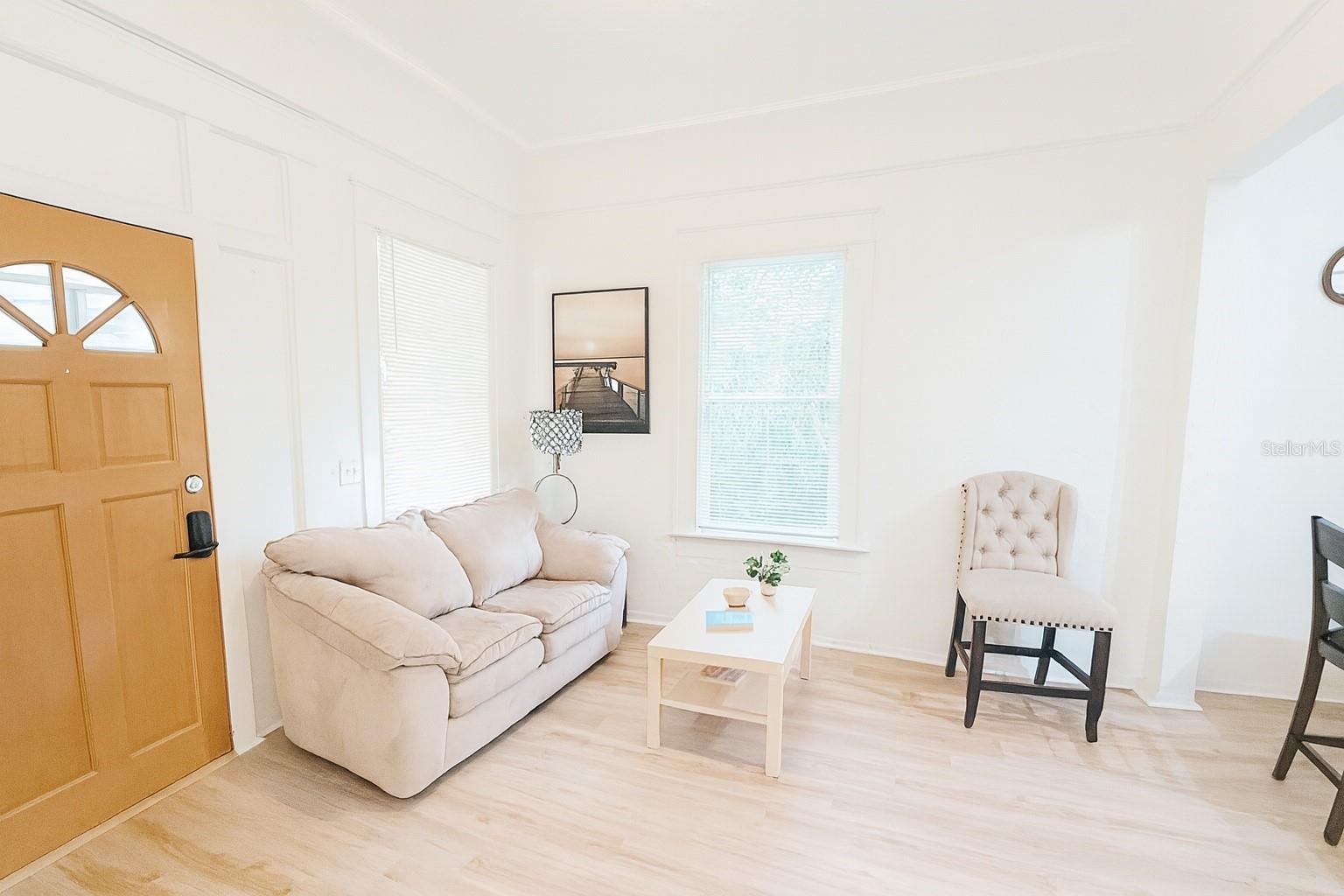Image 4 of 13 For 1204 Emma Street