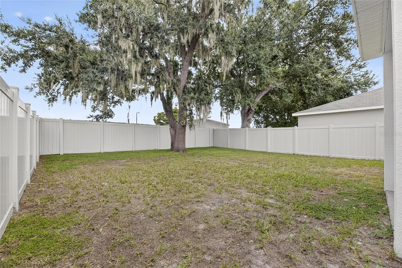 Image 33 of 44 For 35021 Jomar Avenue