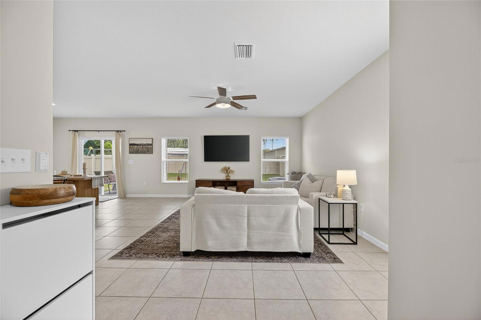 Image 4 of 44 For 35021 Jomar Avenue