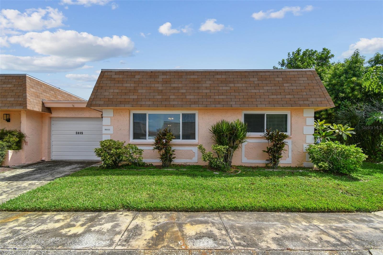 Image 4 of 84 For 8445 68th Way N