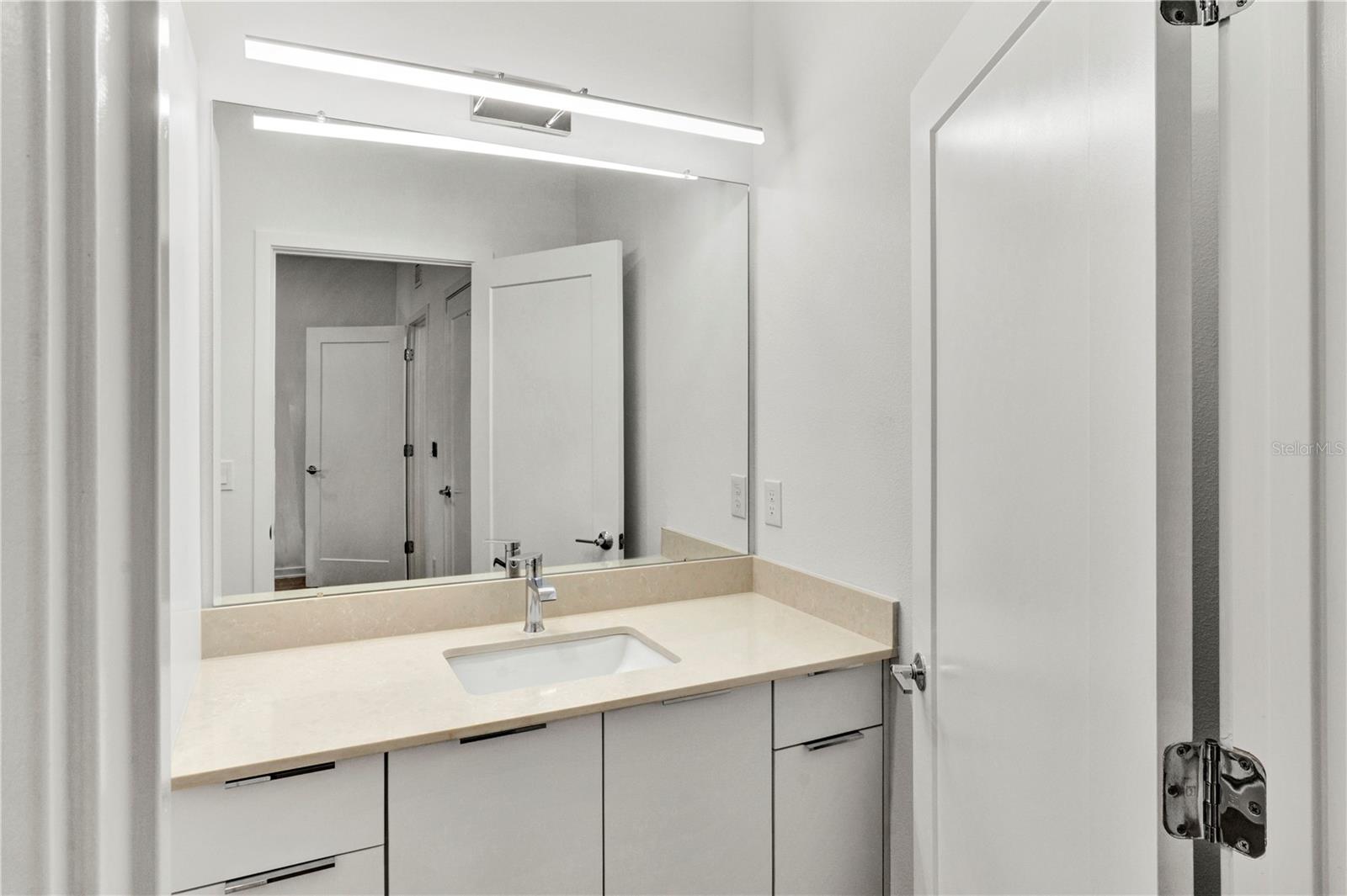 Image 11 of 21 For 3402 28th Avenue 7