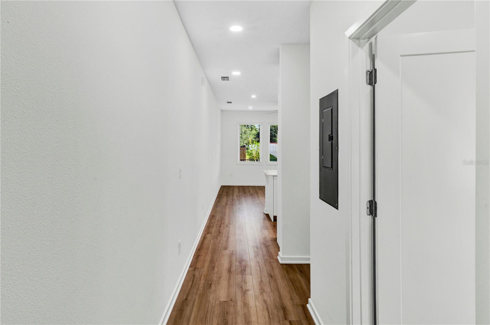 Image 6 of 21 For 3402 28th Avenue 7