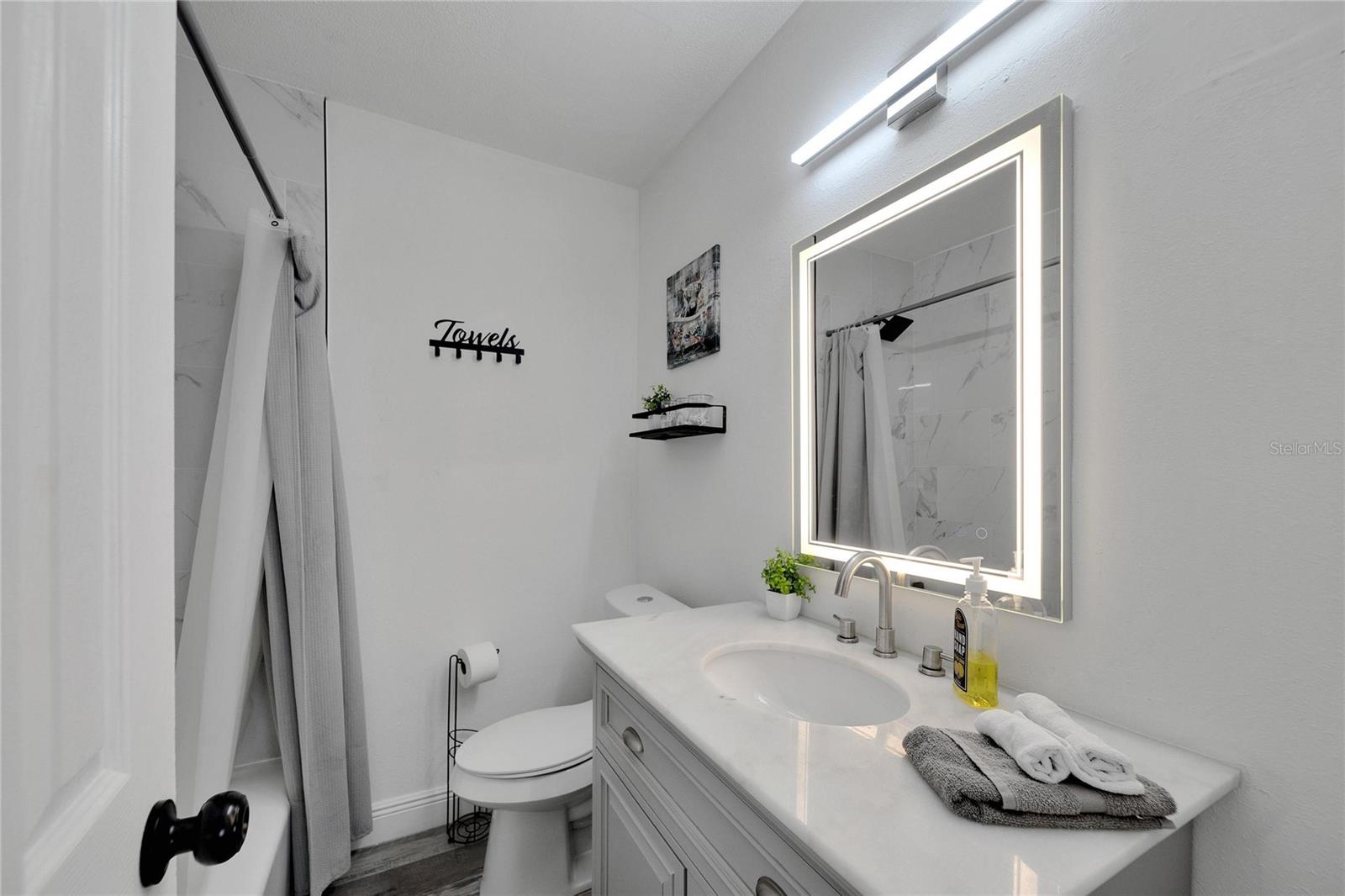 Image 33 of 72 For 4511 & 4513 Mcelroy Avenue