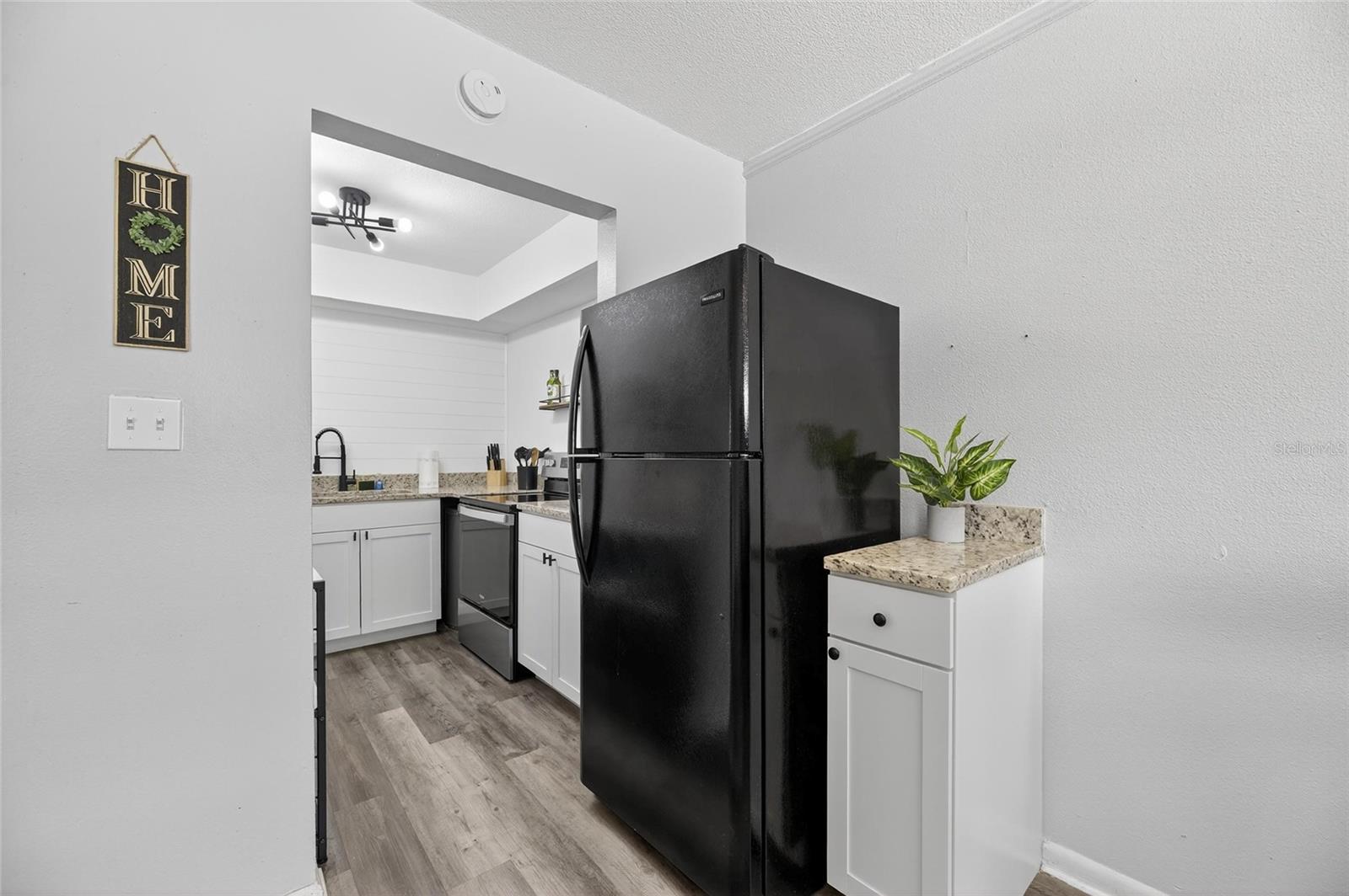 Image 42 of 72 For 4511 & 4513 Mcelroy Avenue