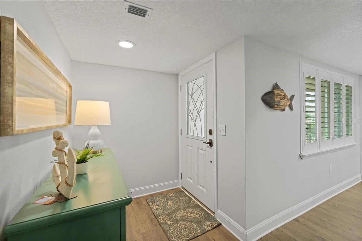 Image 6 of 50 For 8251 Brent Street 918