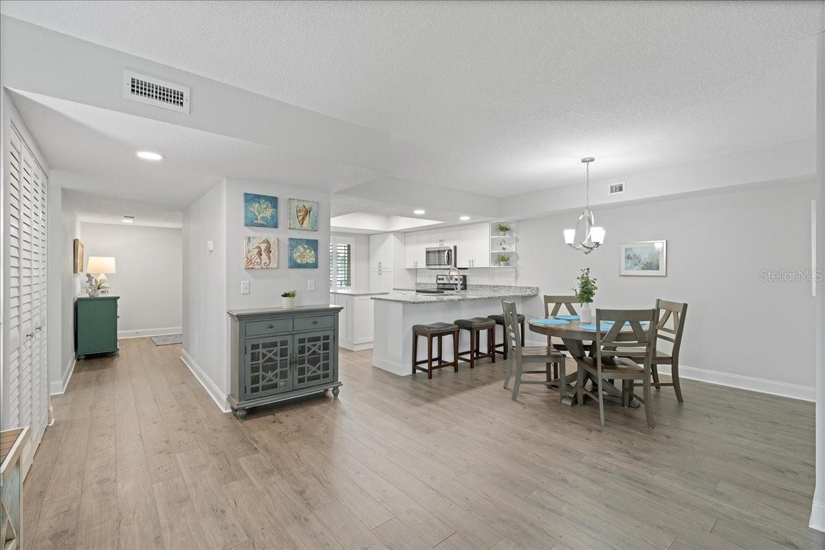 Image 7 of 50 For 8251 Brent Street 918