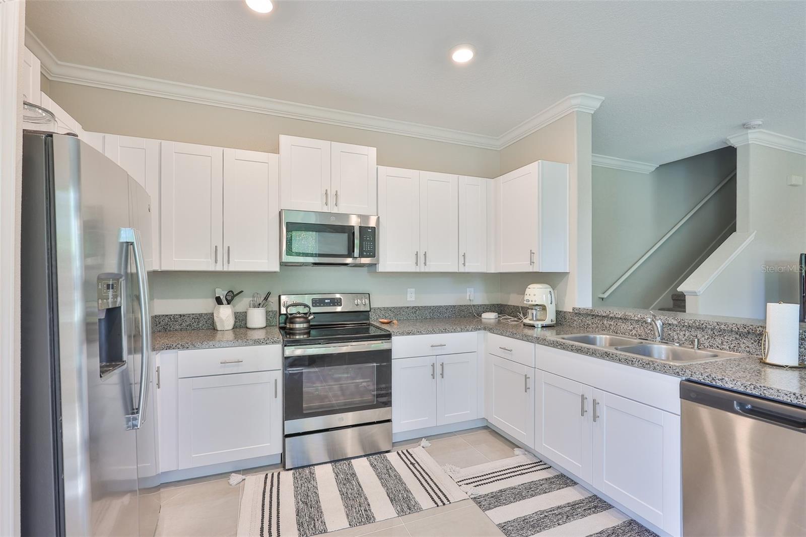 Image 13 of 39 For 23398 Papyrus Way