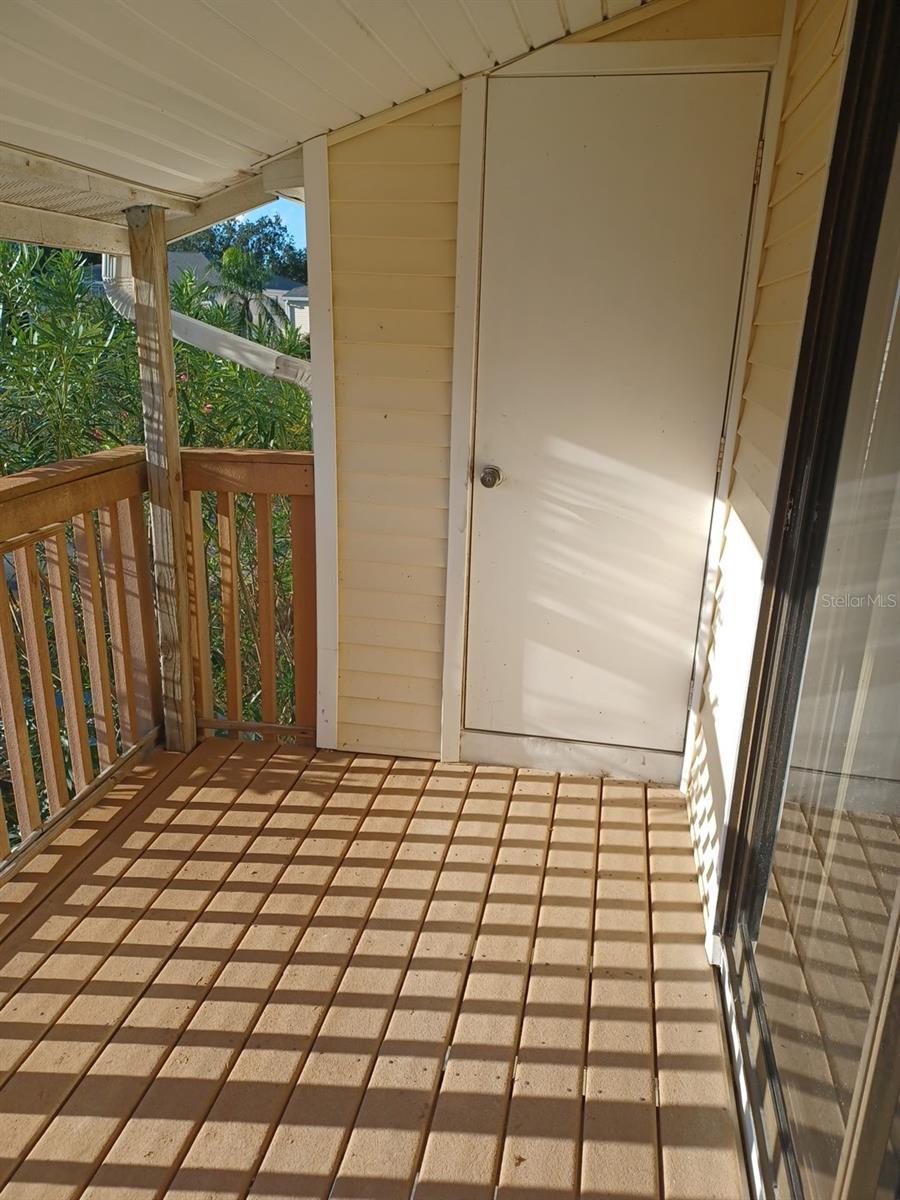 Image 12 of 16 For 127 Camphor Circle D