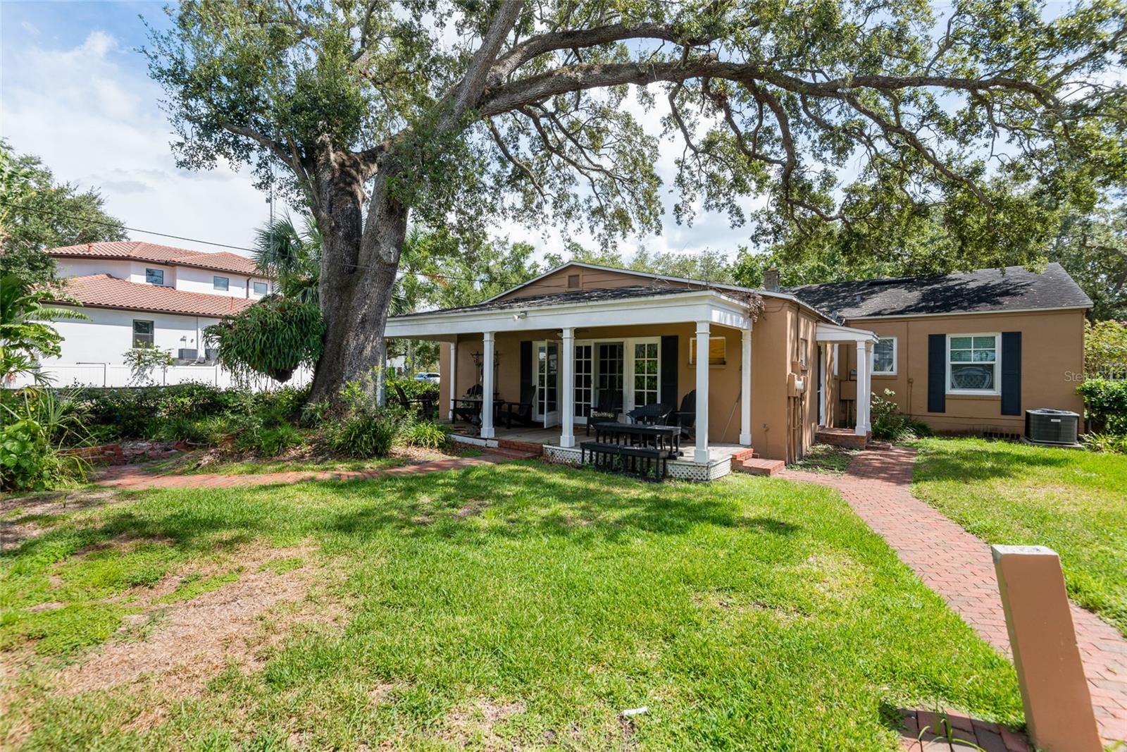 Image 2 of 10 For 2931 Coachman Avenue