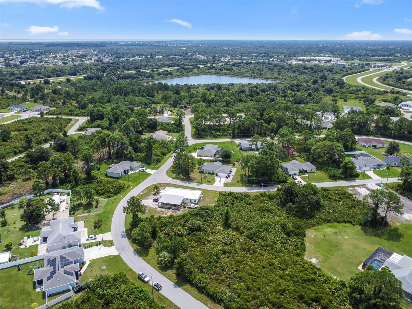 Image 6 of 9 For 12447 Birtle Avenue