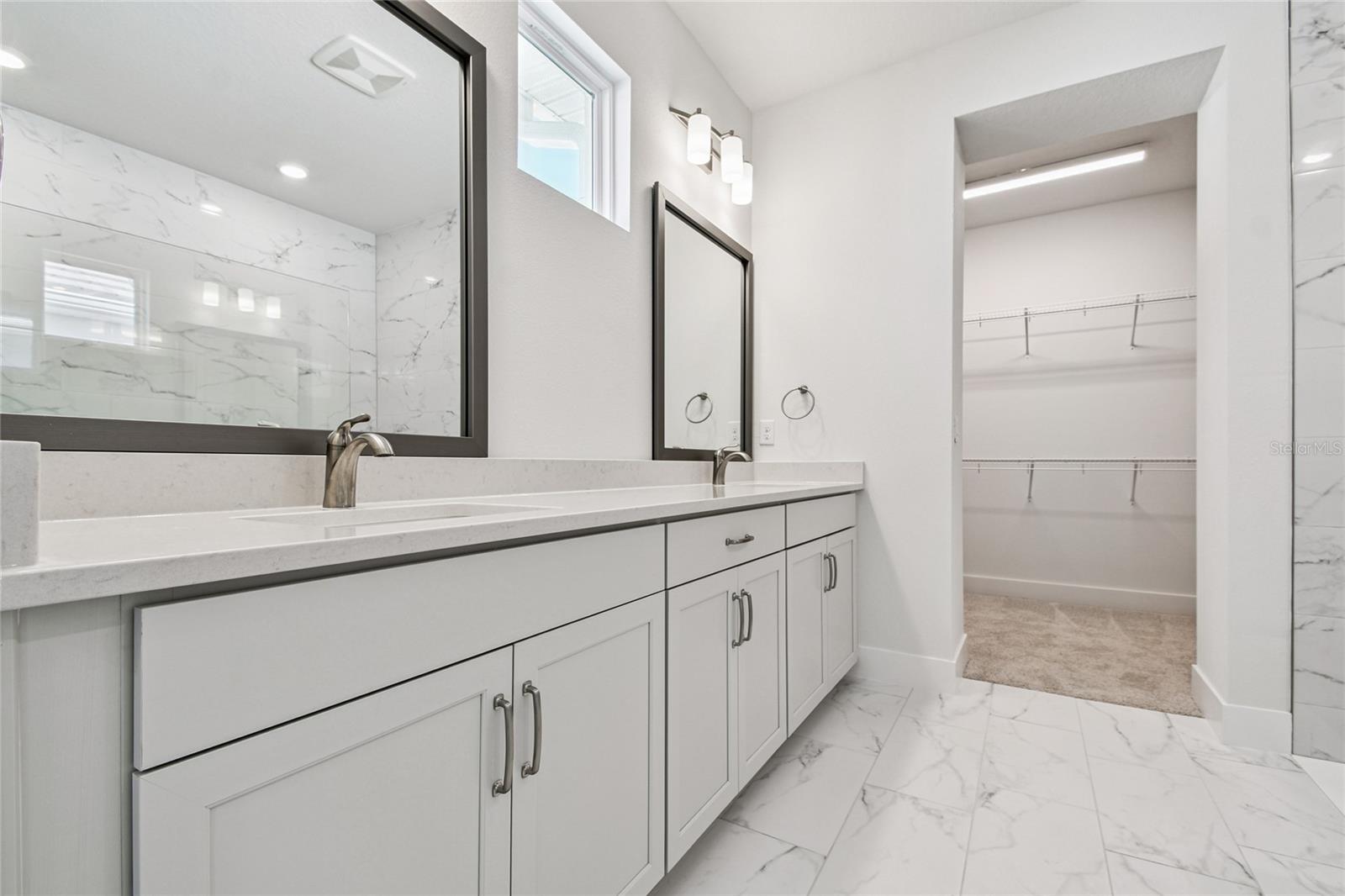 Image 24 of 46 For 703 Allora Avenue