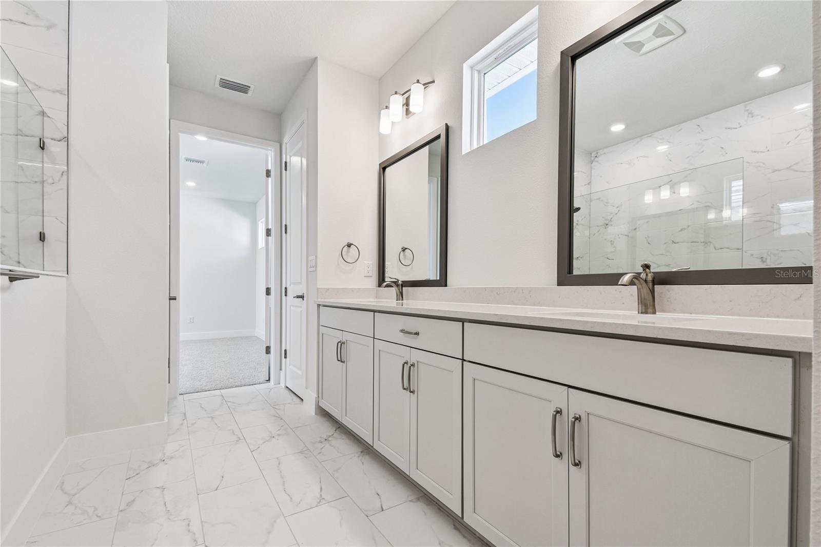 Image 25 of 46 For 703 Allora Avenue