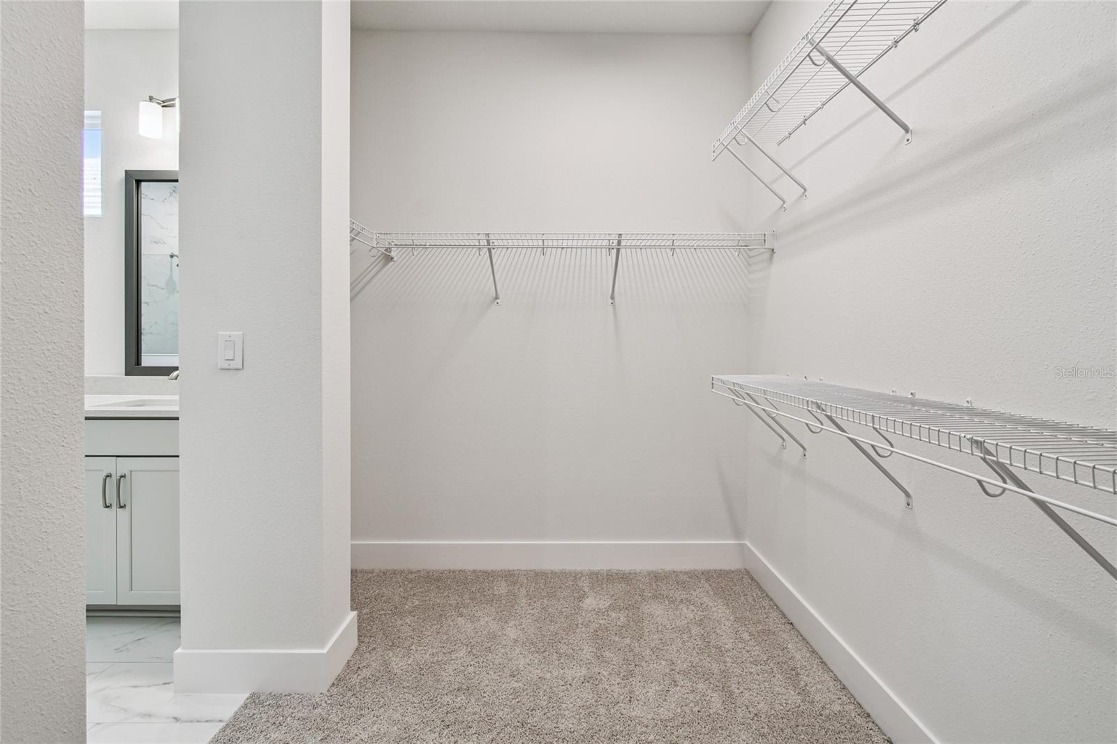 Image 29 of 46 For 703 Allora Avenue