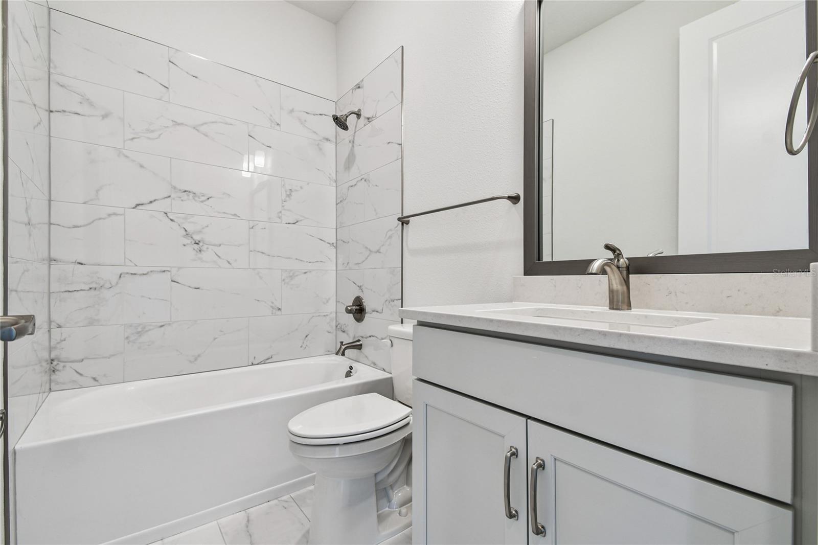 Image 32 of 46 For 703 Allora Avenue