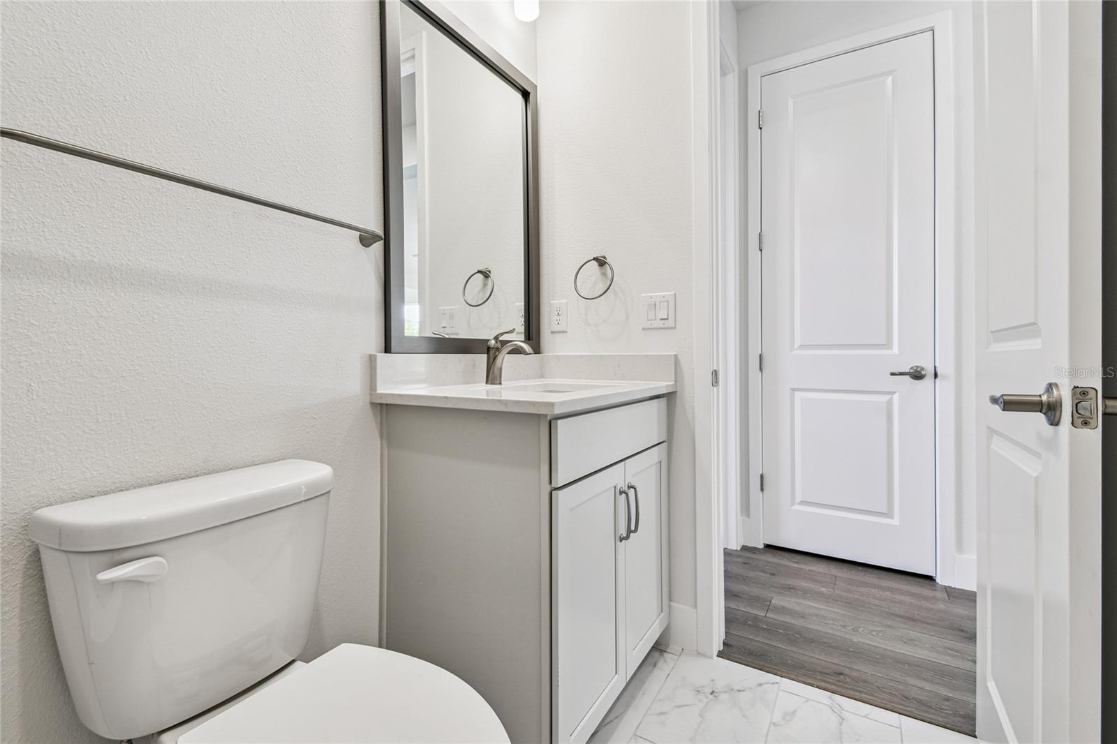 Image 33 of 46 For 703 Allora Avenue