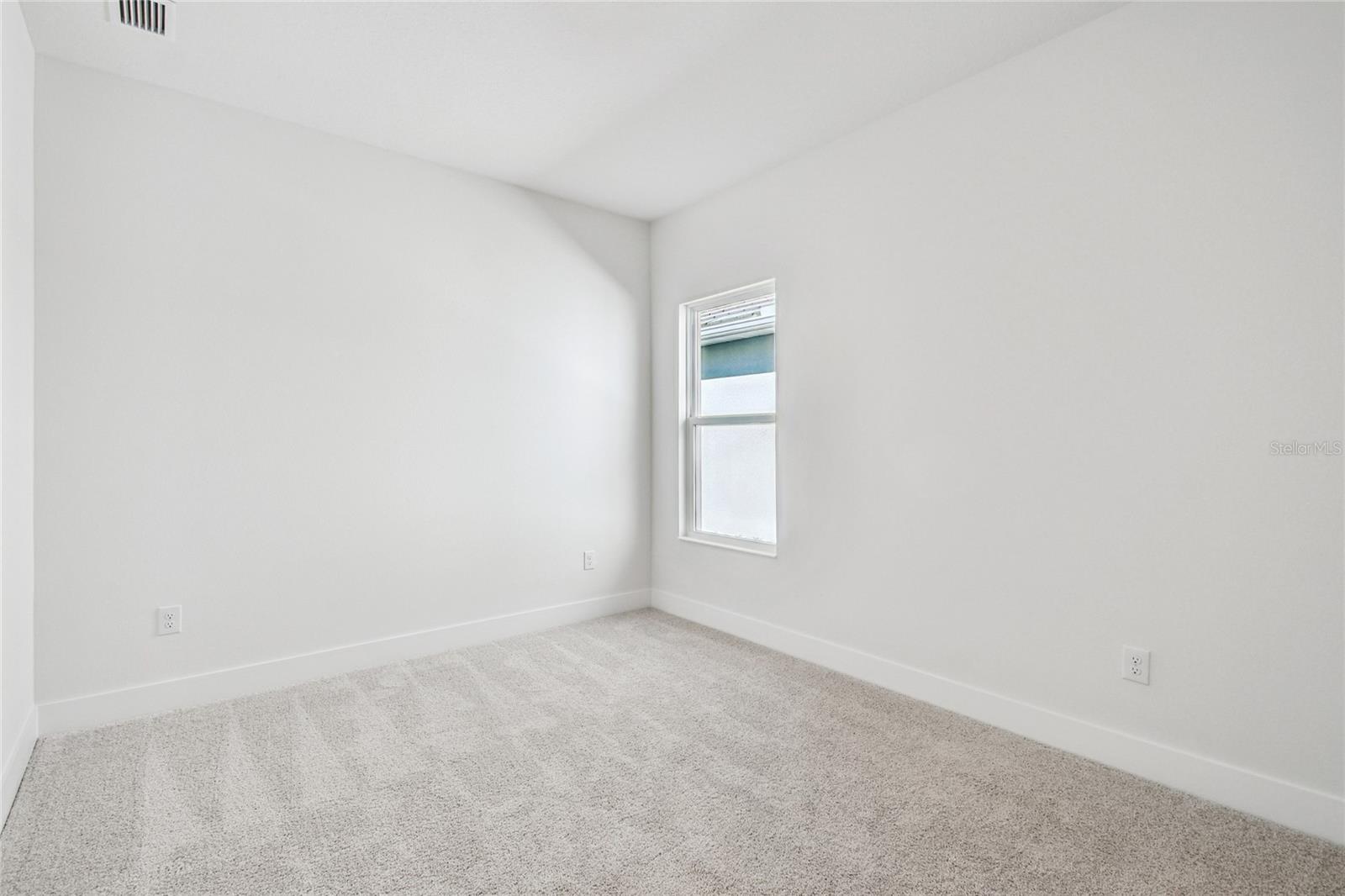 Image 34 of 46 For 703 Allora Avenue