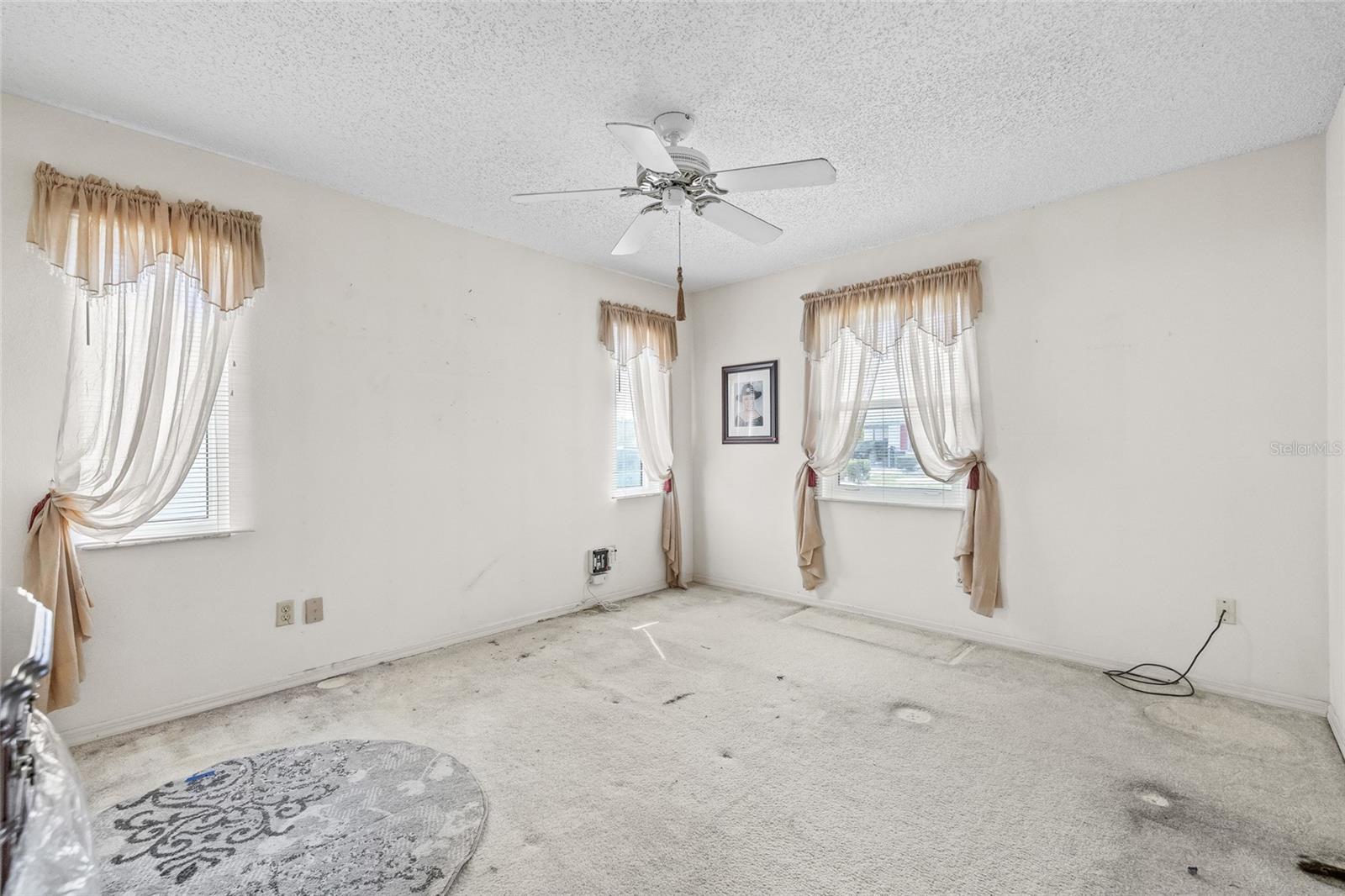 Image 14 of 36 For 213 Genet Court