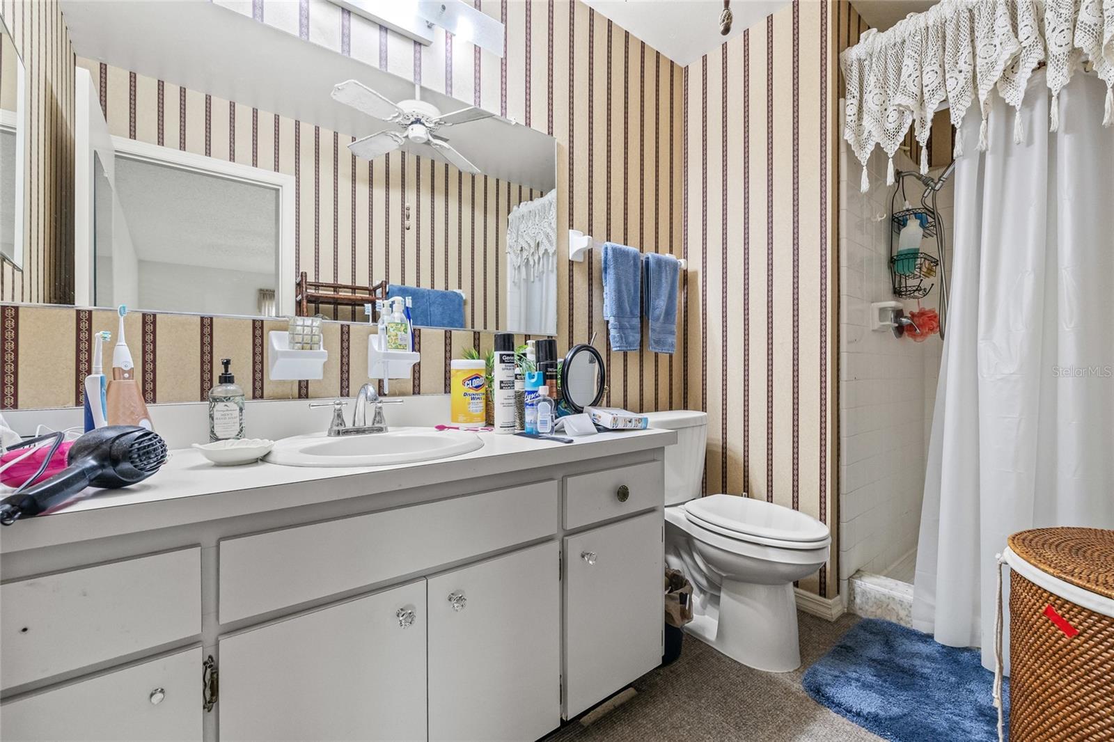 Image 16 of 36 For 213 Genet Court