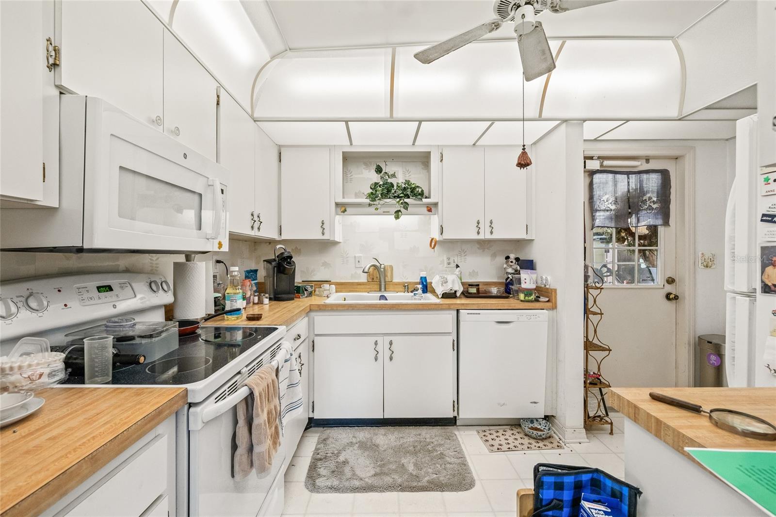 Image 21 of 36 For 213 Genet Court