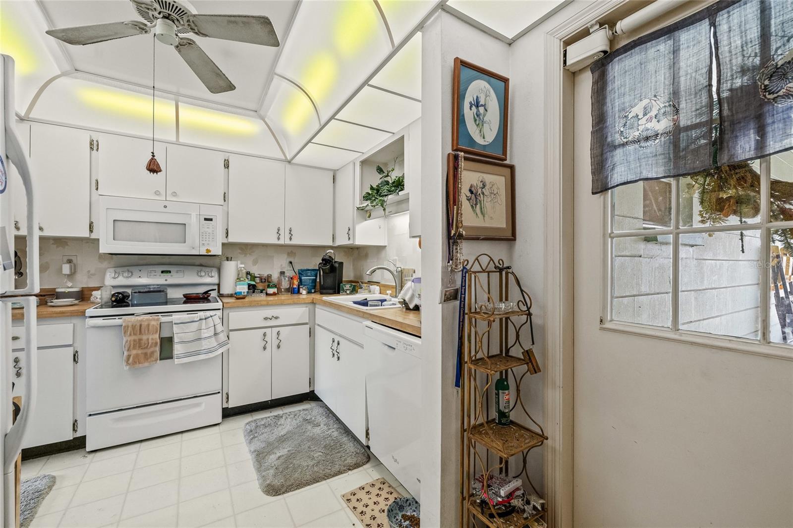 Image 25 of 36 For 213 Genet Court