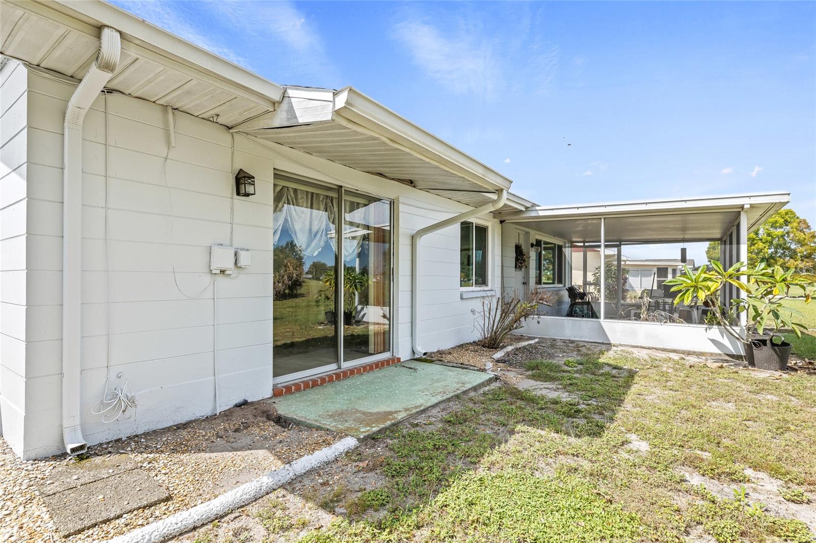 Image 29 of 36 For 213 Genet Court