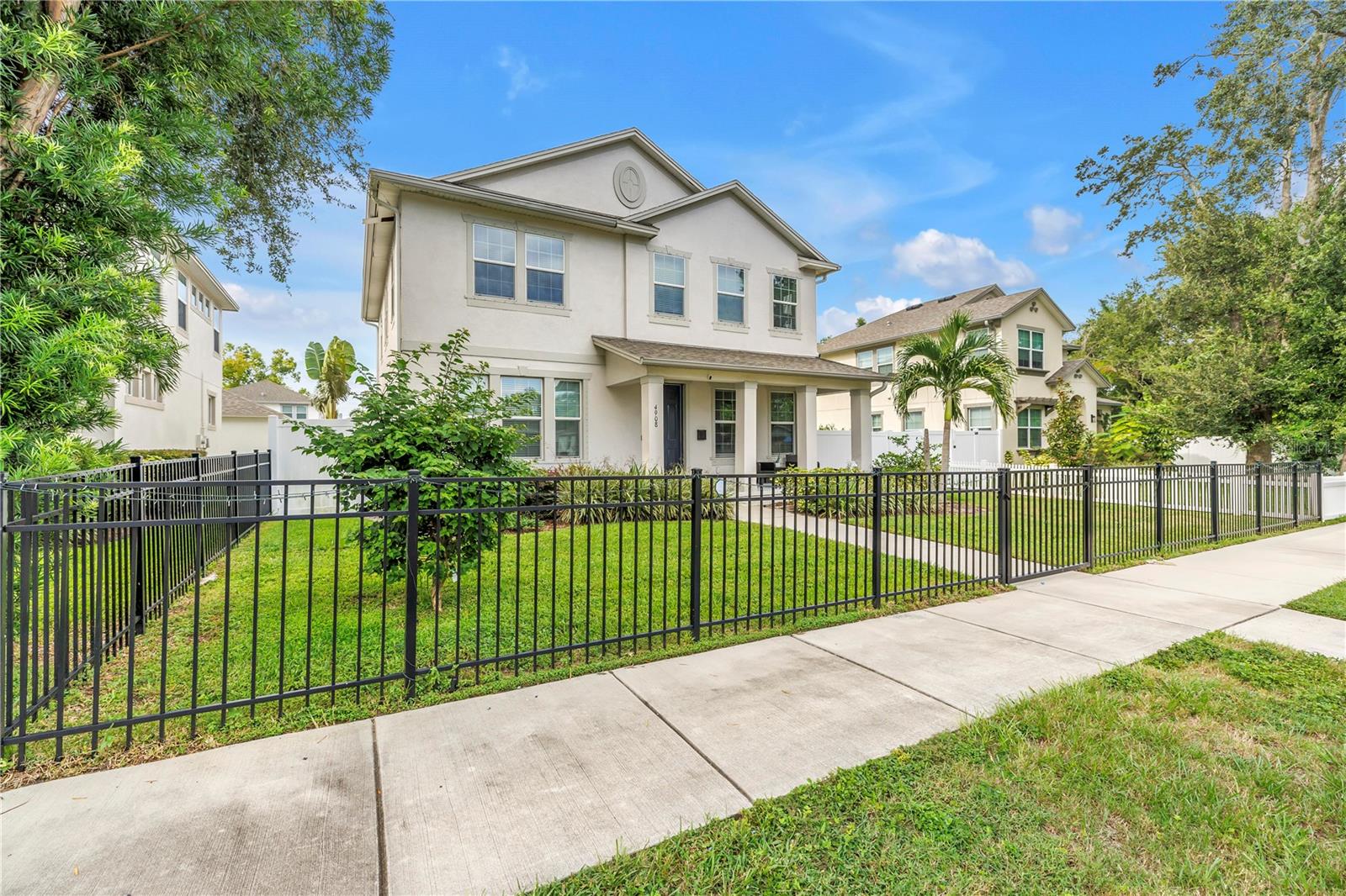 Listing photo id 58 for 4908 Dartmouth Avenue N
