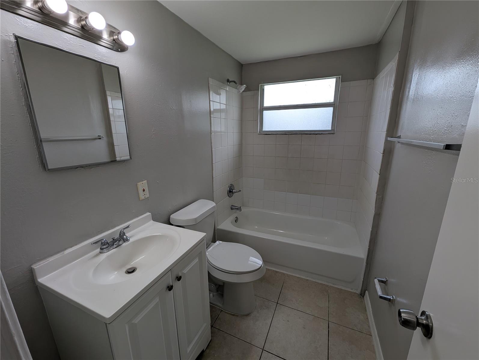 Image 11 of 26 For 8013 Beechwood Place
