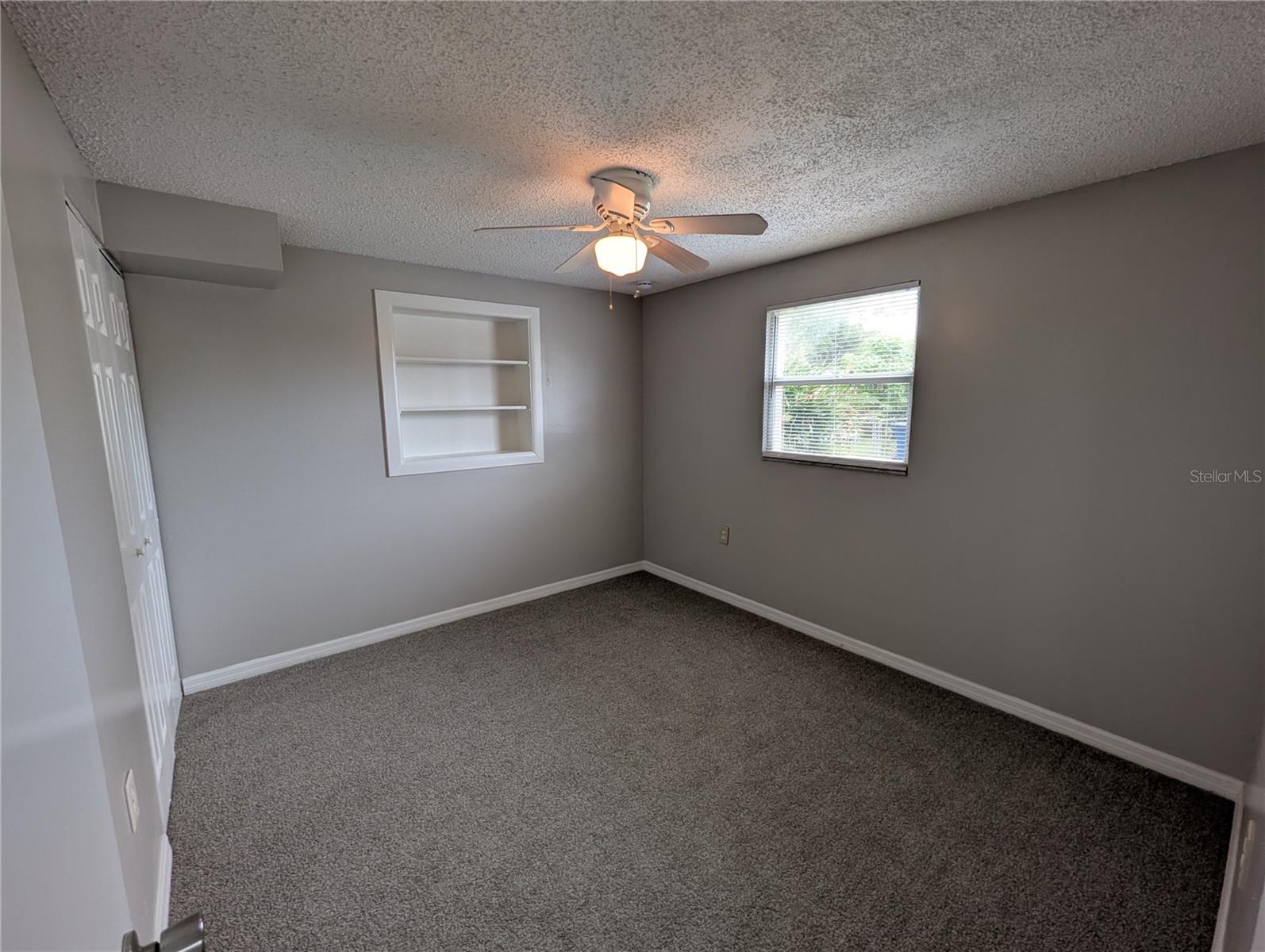 Image 13 of 26 For 8013 Beechwood Place