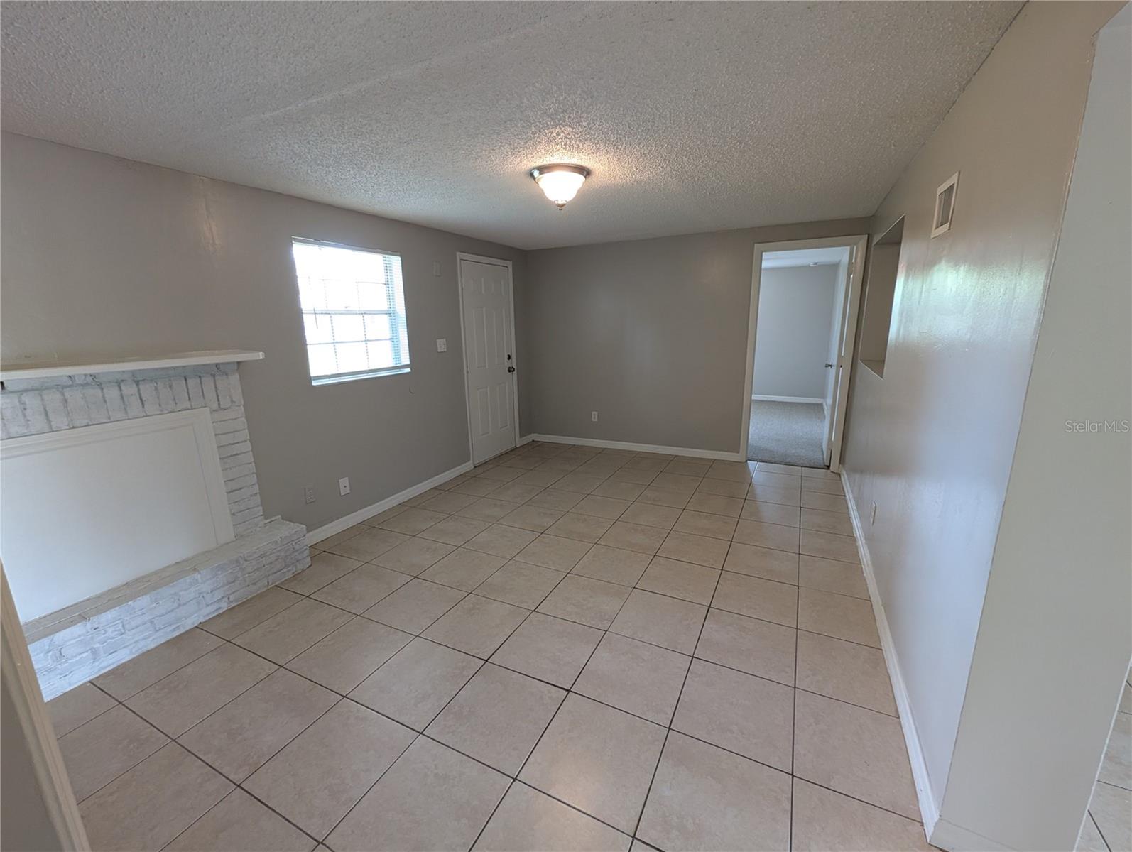 Image 19 of 26 For 8013 Beechwood Place