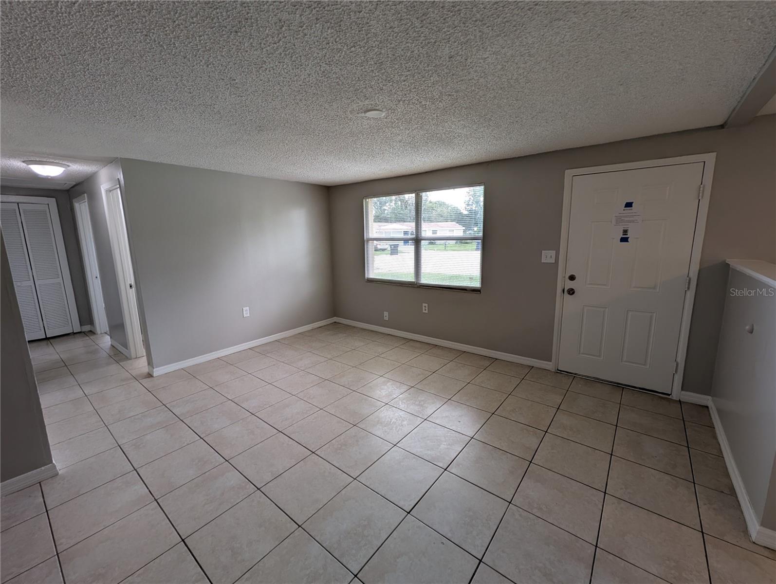 Image 9 of 26 For 8013 Beechwood Place