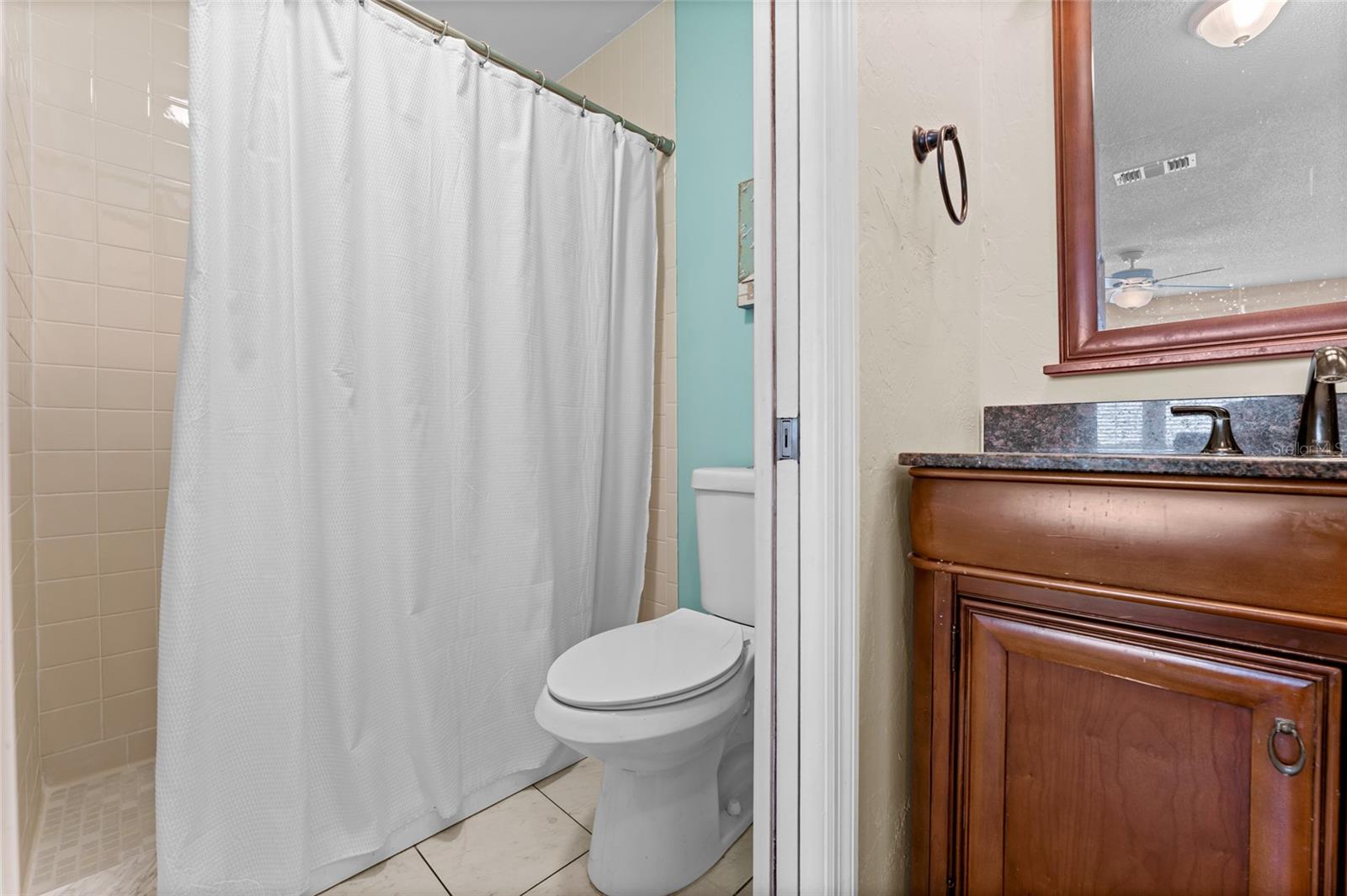 Image 18 of 84 For 460 S Paula Dr  305