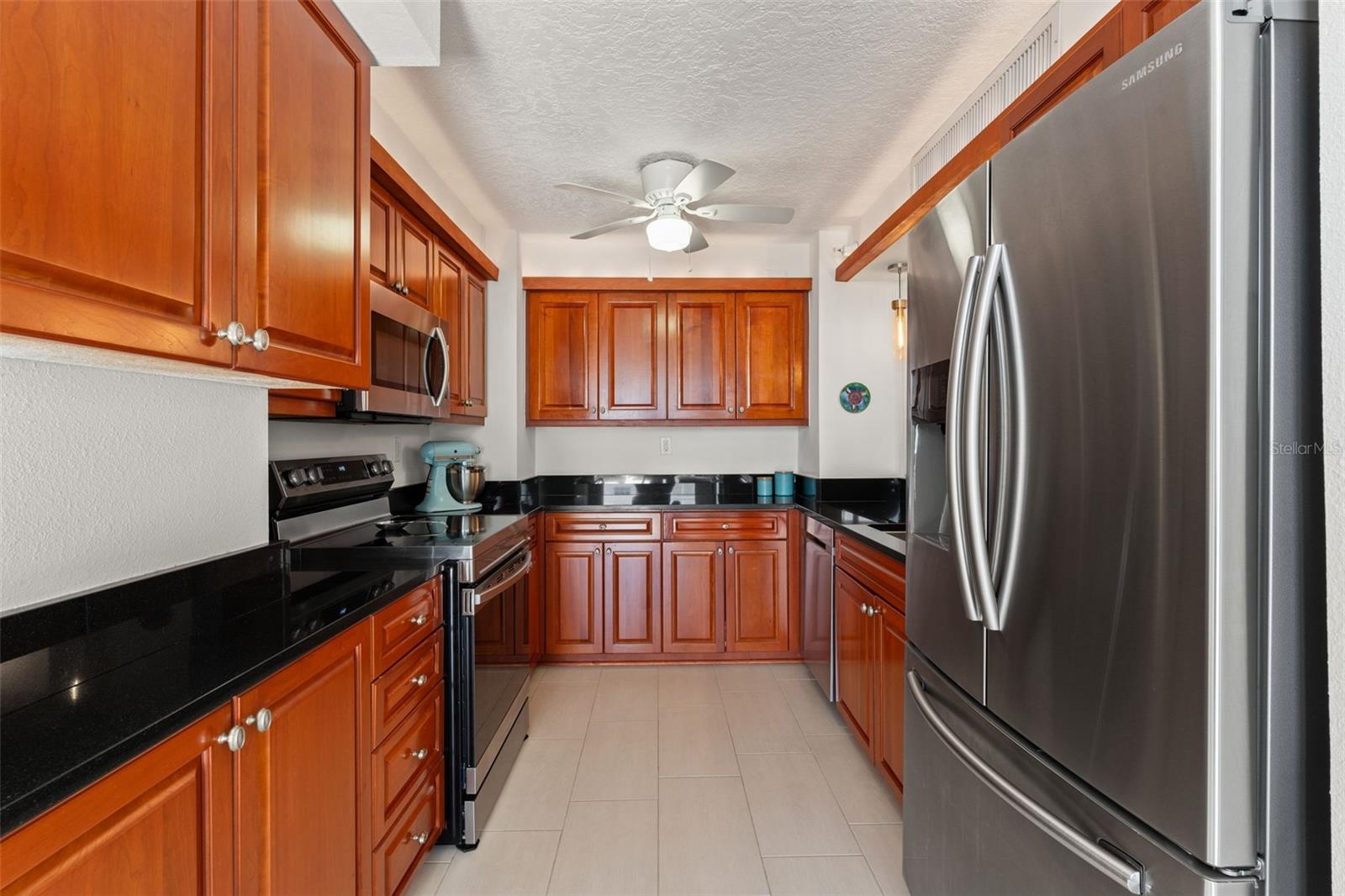 Image 11 of 51 For 2413 Bayshore Boulevard 805
