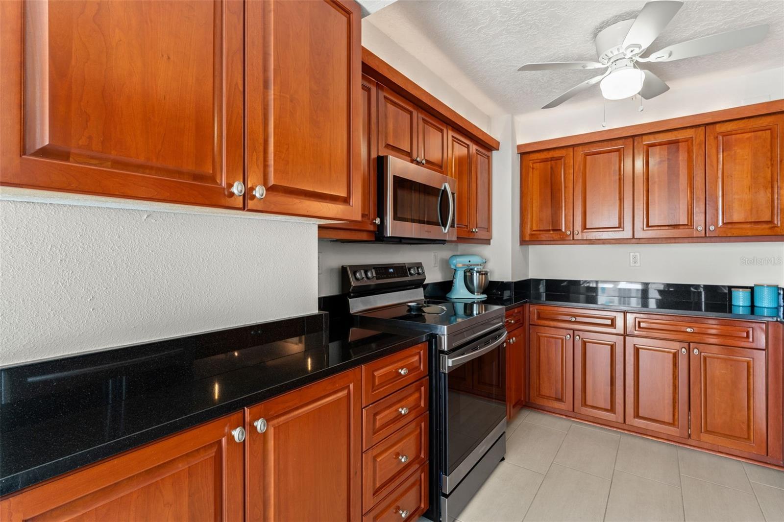 Image 12 of 51 For 2413 Bayshore Boulevard 805