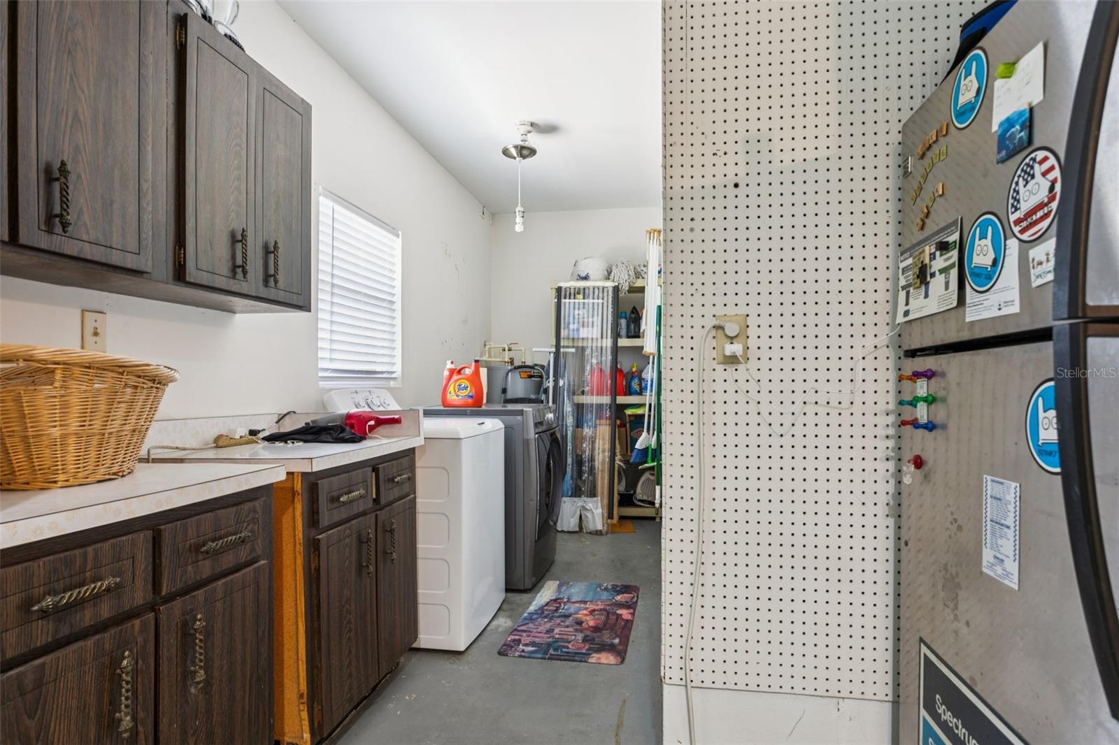 Image 20 of 25 For 605 Limona Road