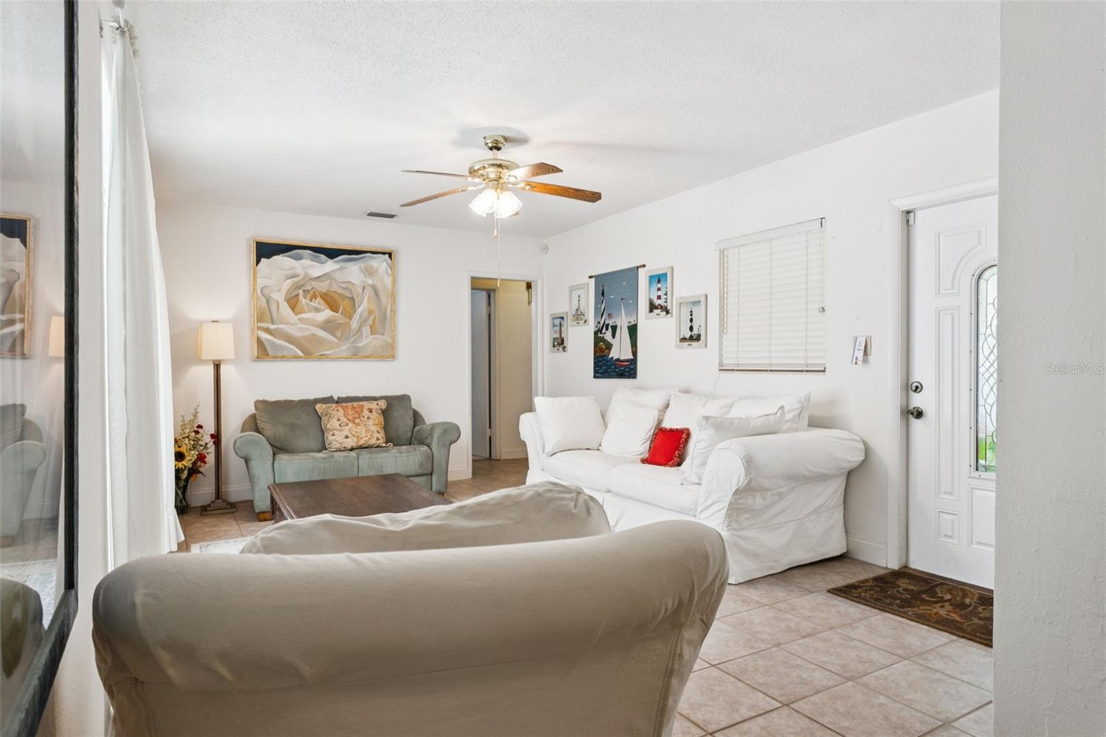 Image 4 of 25 For 605 Limona Road
