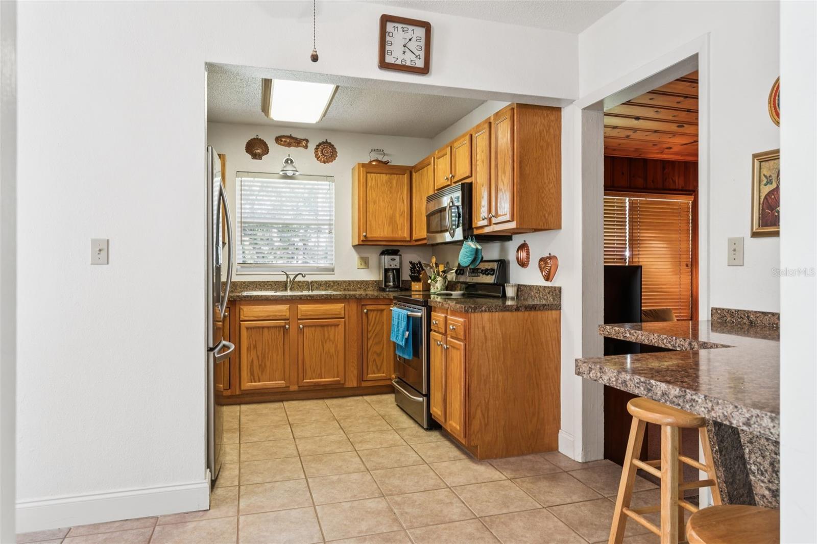 Image 5 of 25 For 605 Limona Road